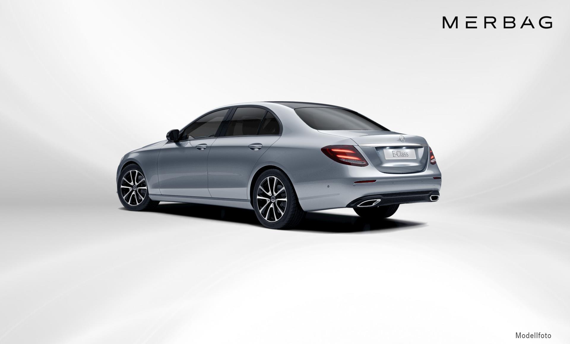 Mercedes-Benz - E 220 d 4MATIC Limousine Austria Edition