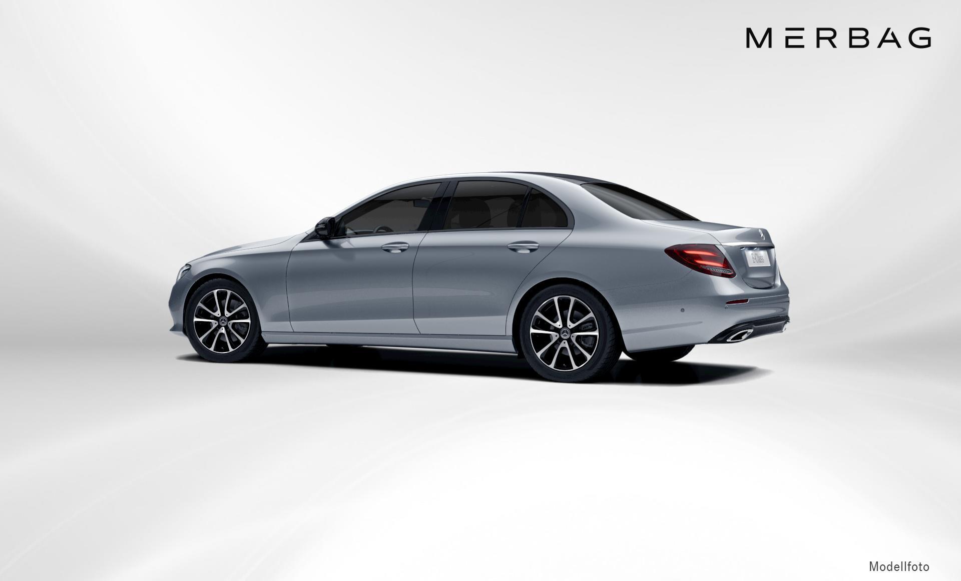 Mercedes-Benz - E 220 d 4MATIC Limousine Austria Edition