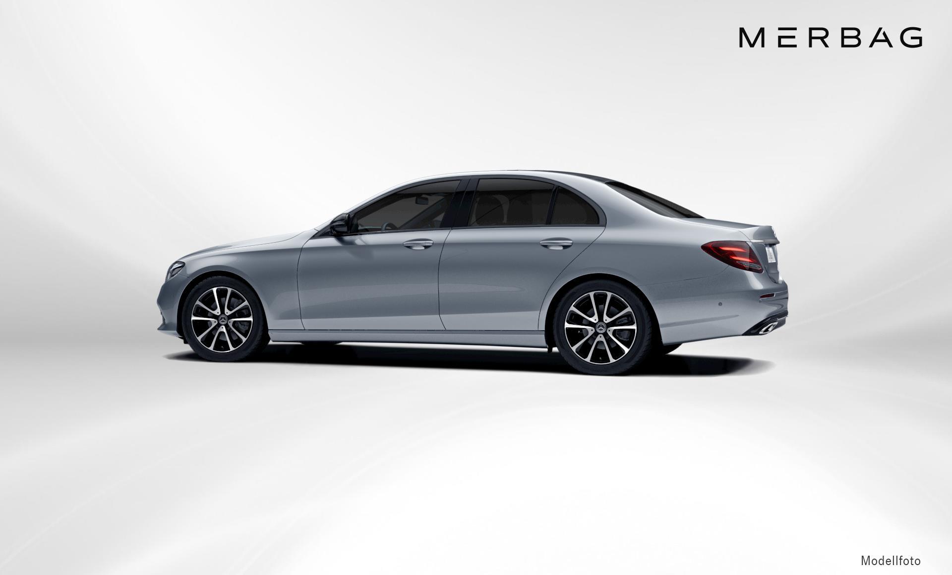 Mercedes-Benz - E 220 d 4MATIC Limousine Austria Edition