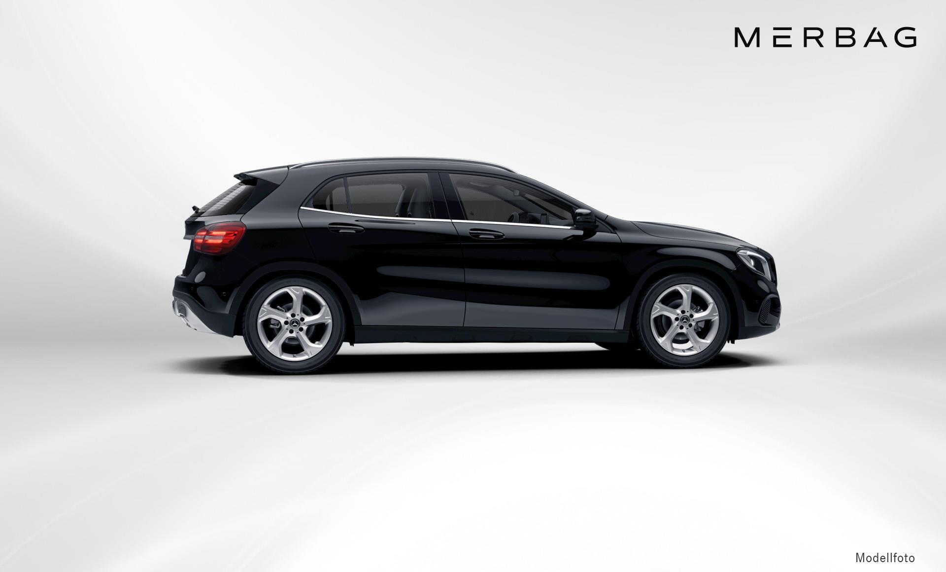 Mercedes-Benz - GLA 180