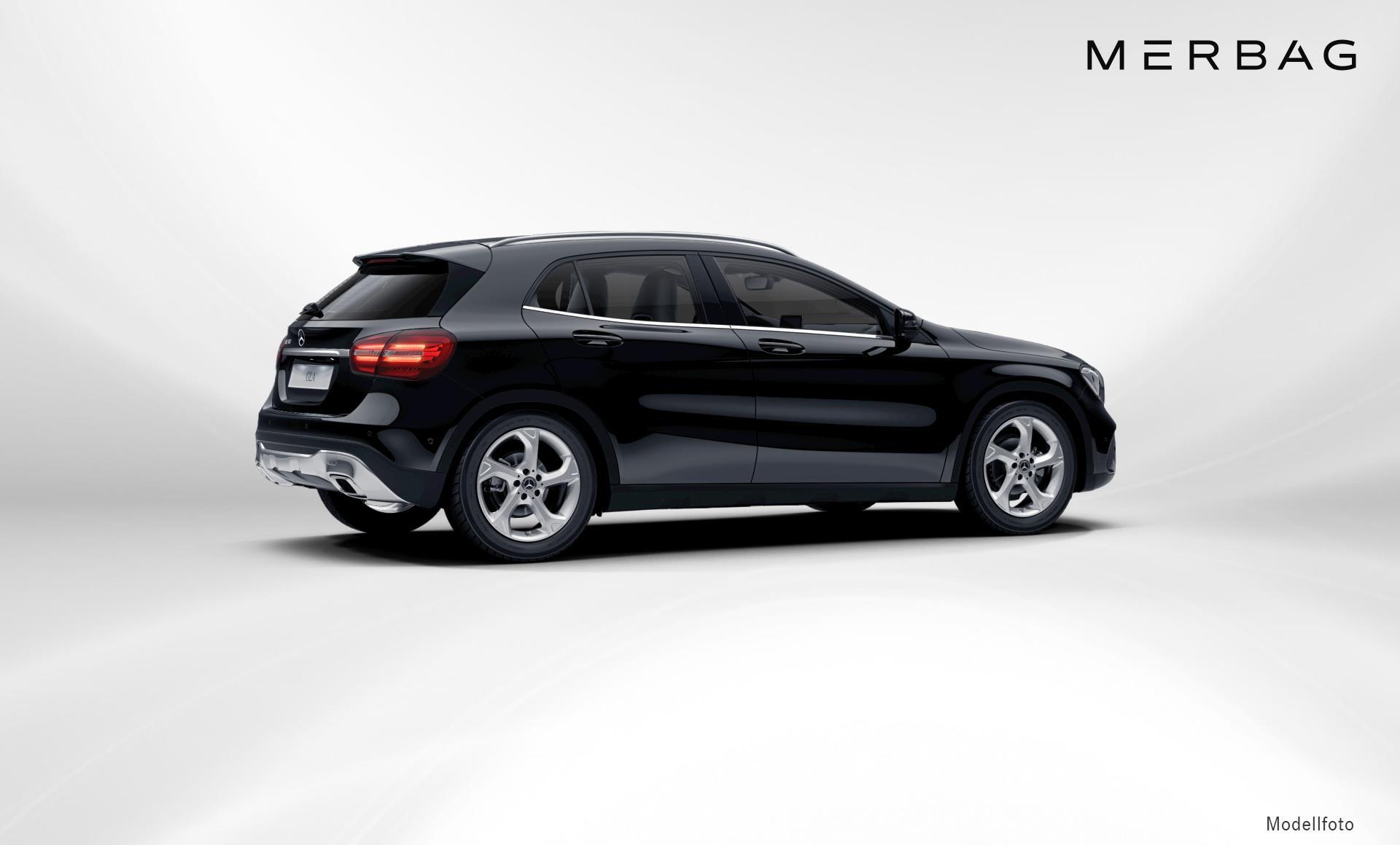 Mercedes-Benz - GLA 180