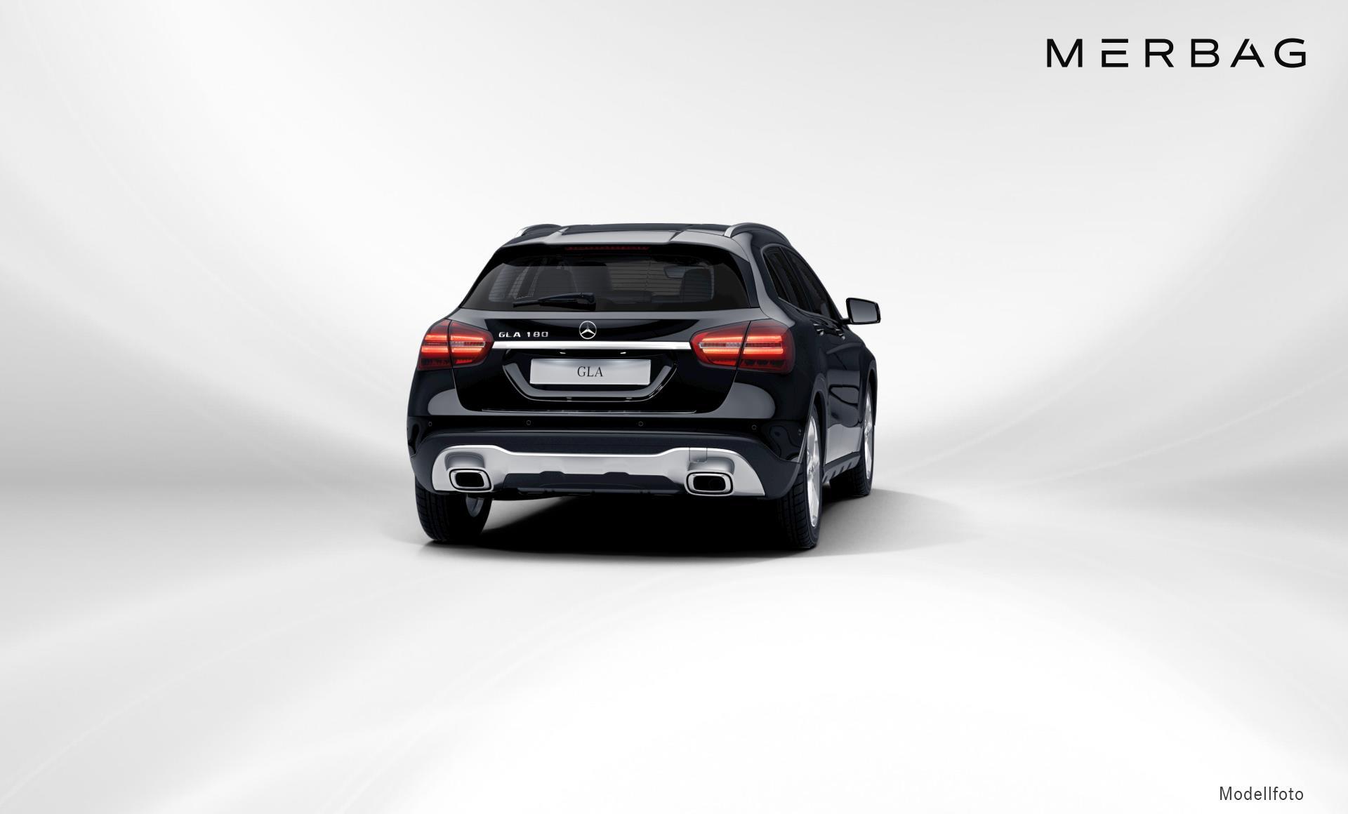 Mercedes-Benz - GLA 180