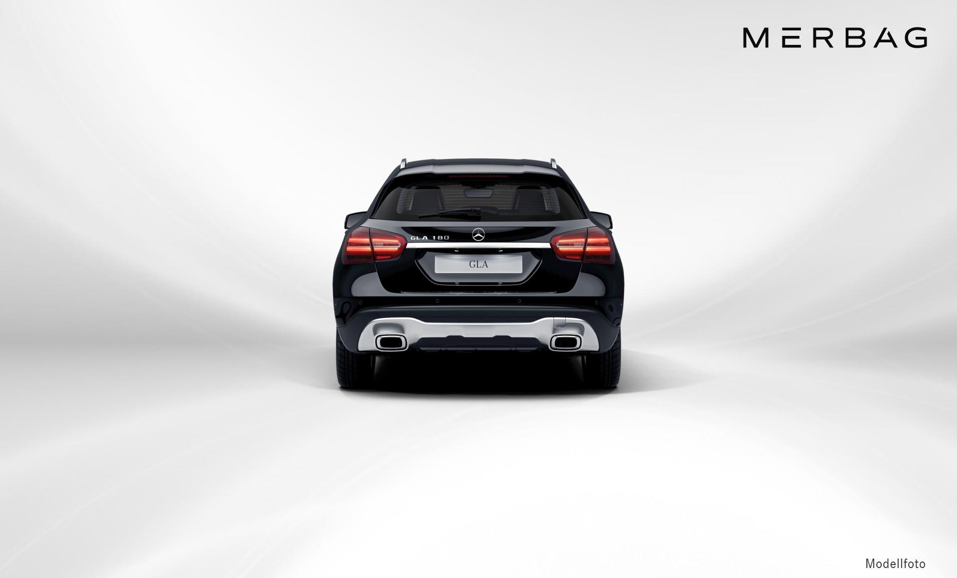 Mercedes-Benz - GLA 180