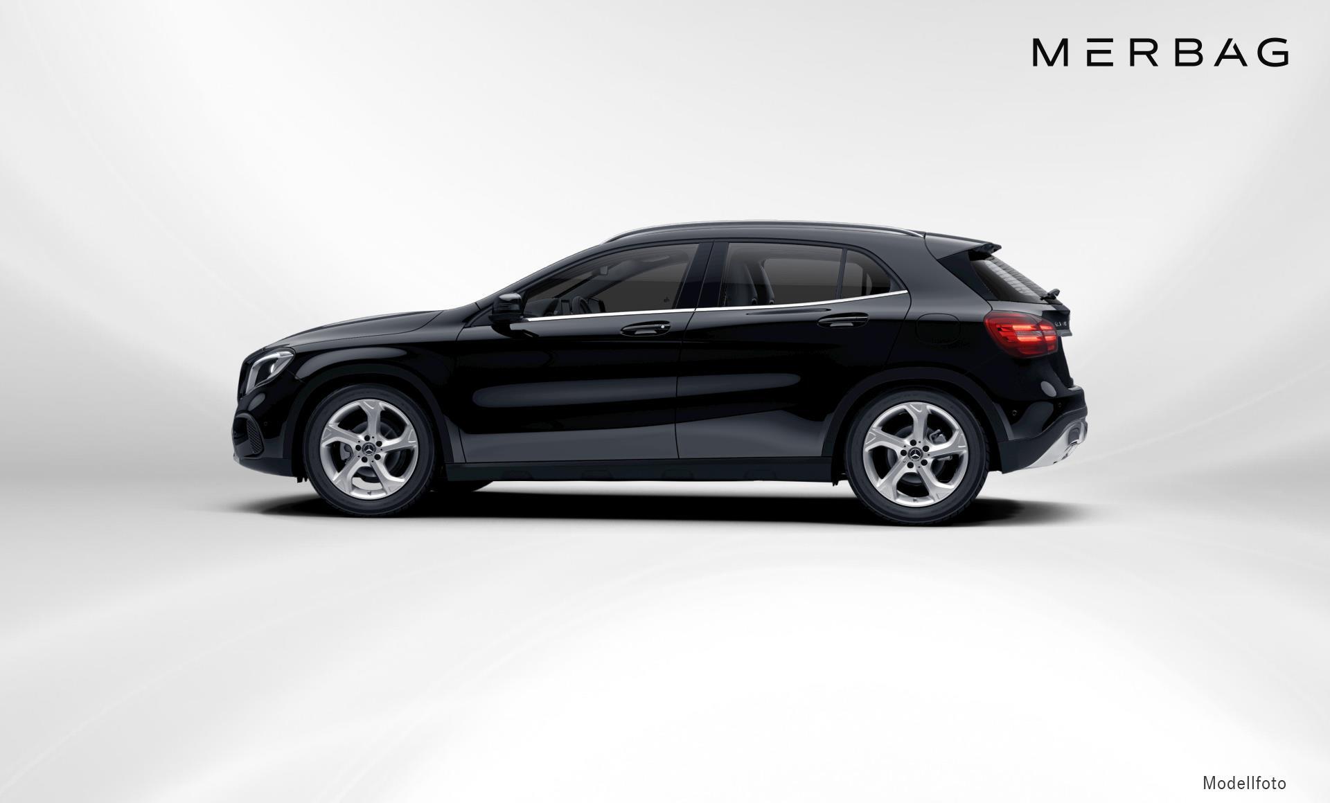 Mercedes-Benz - GLA 180
