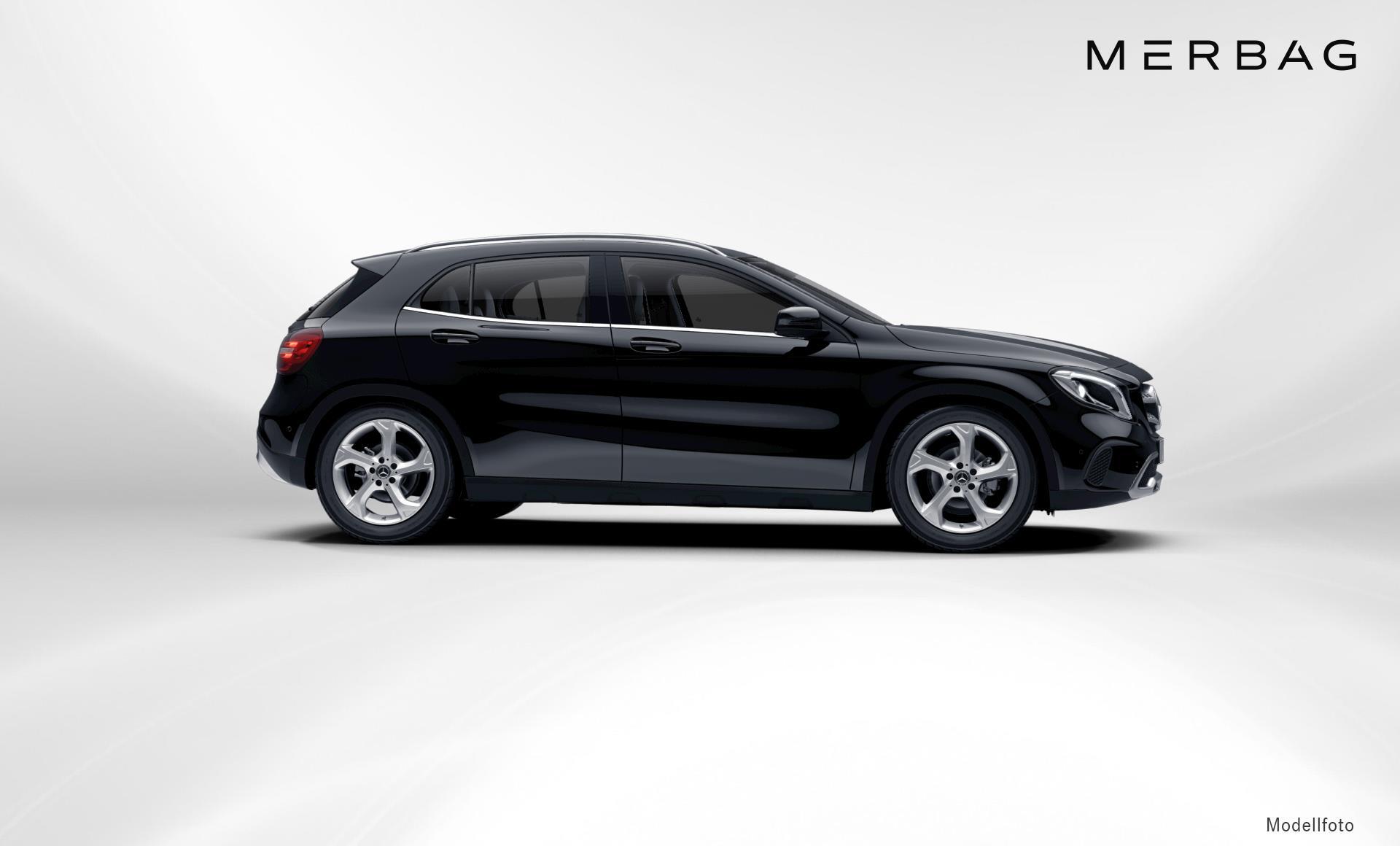 Mercedes-Benz - GLA 180