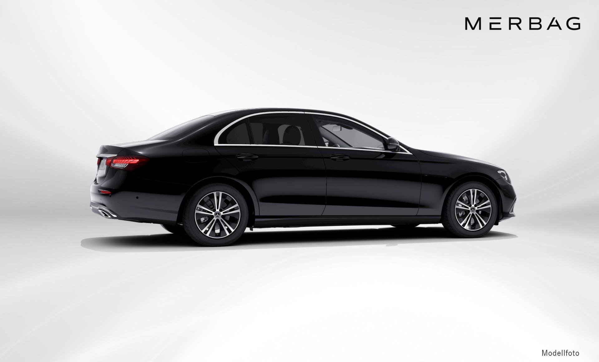 Mercedes-Benz - E 220 d 4MATIC Limousine Austria Edition