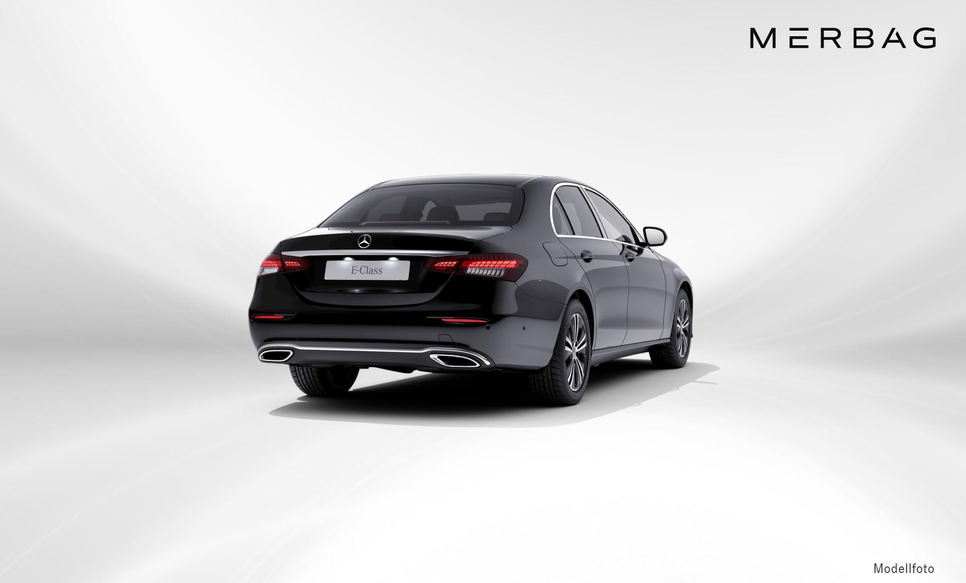 Mercedes-Benz - E 220 d 4MATIC Limousine Austria Edition