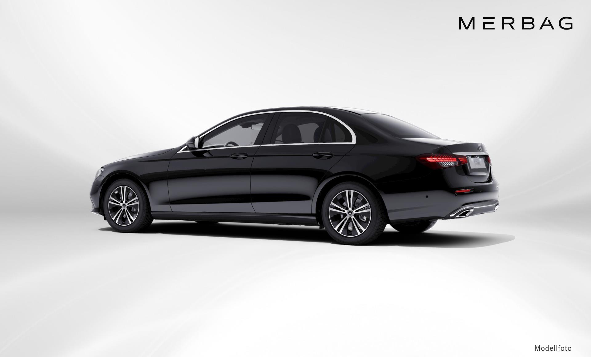 Mercedes-Benz - E 220 d 4MATIC Limousine Austria Edition