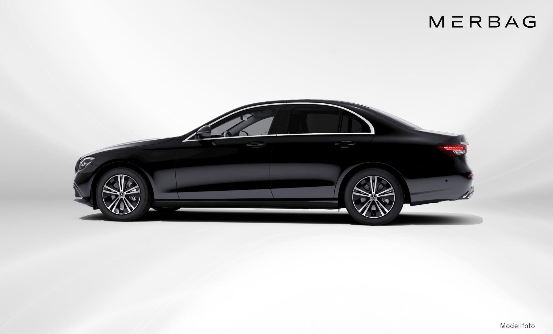 Mercedes-Benz - E 220 d 4MATIC Limousine Austria Edition