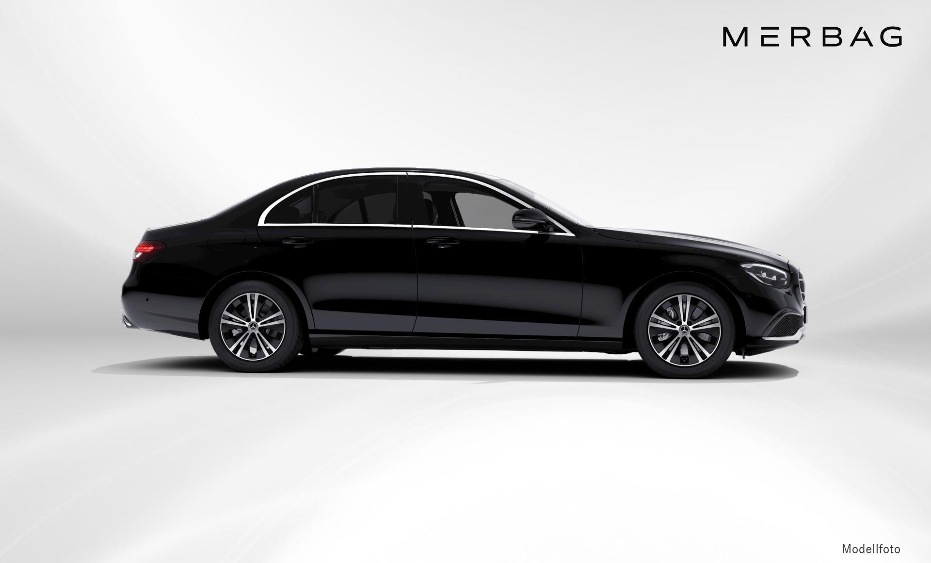 Mercedes-Benz - E 220 d 4MATIC Limousine Austria Edition