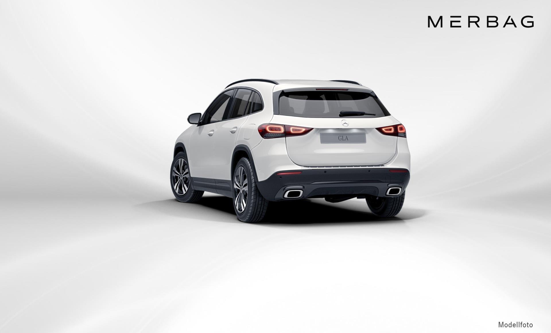 Mercedes-Benz - GLA 180 d
