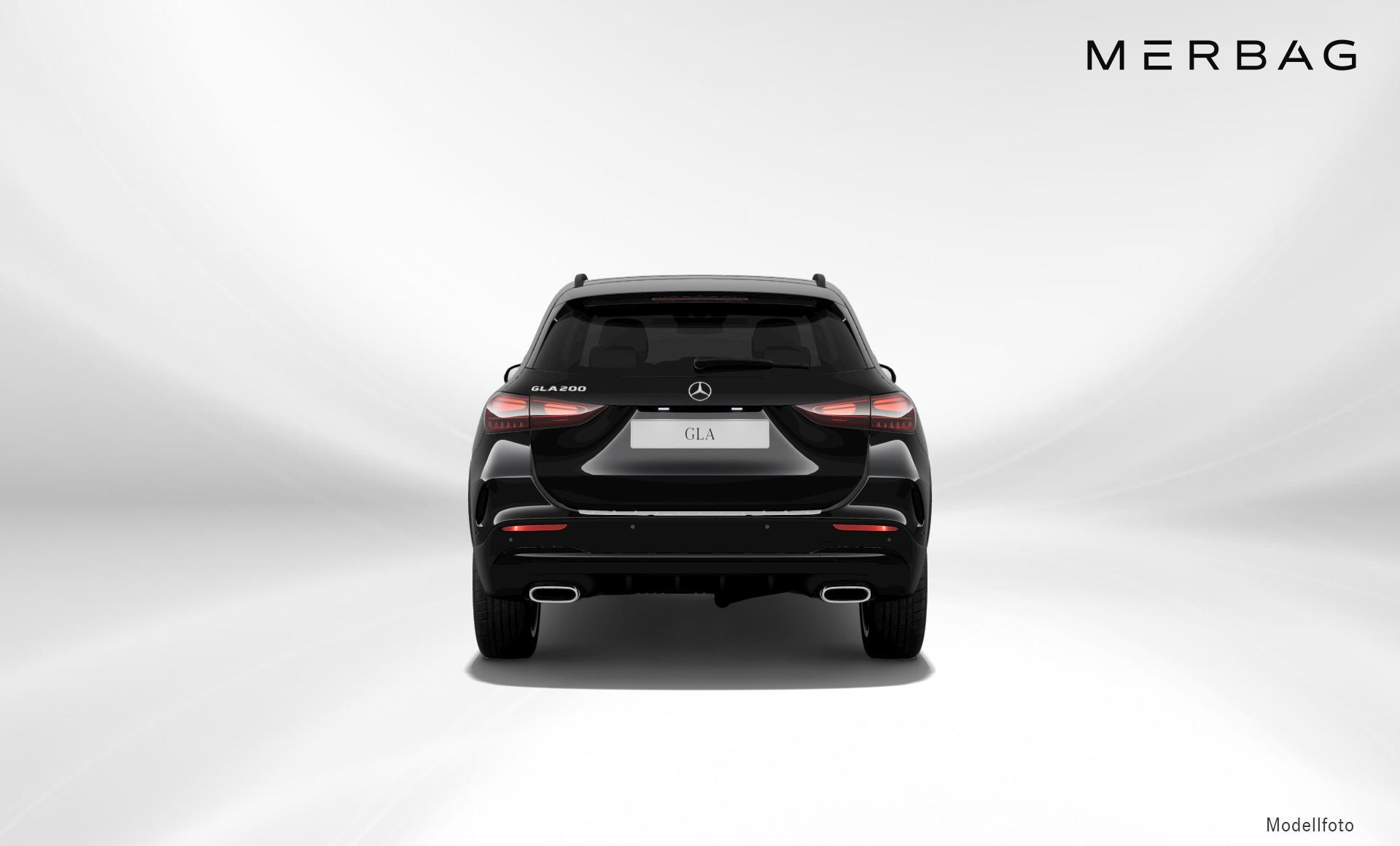 Mercedes-Benz - GLA 200