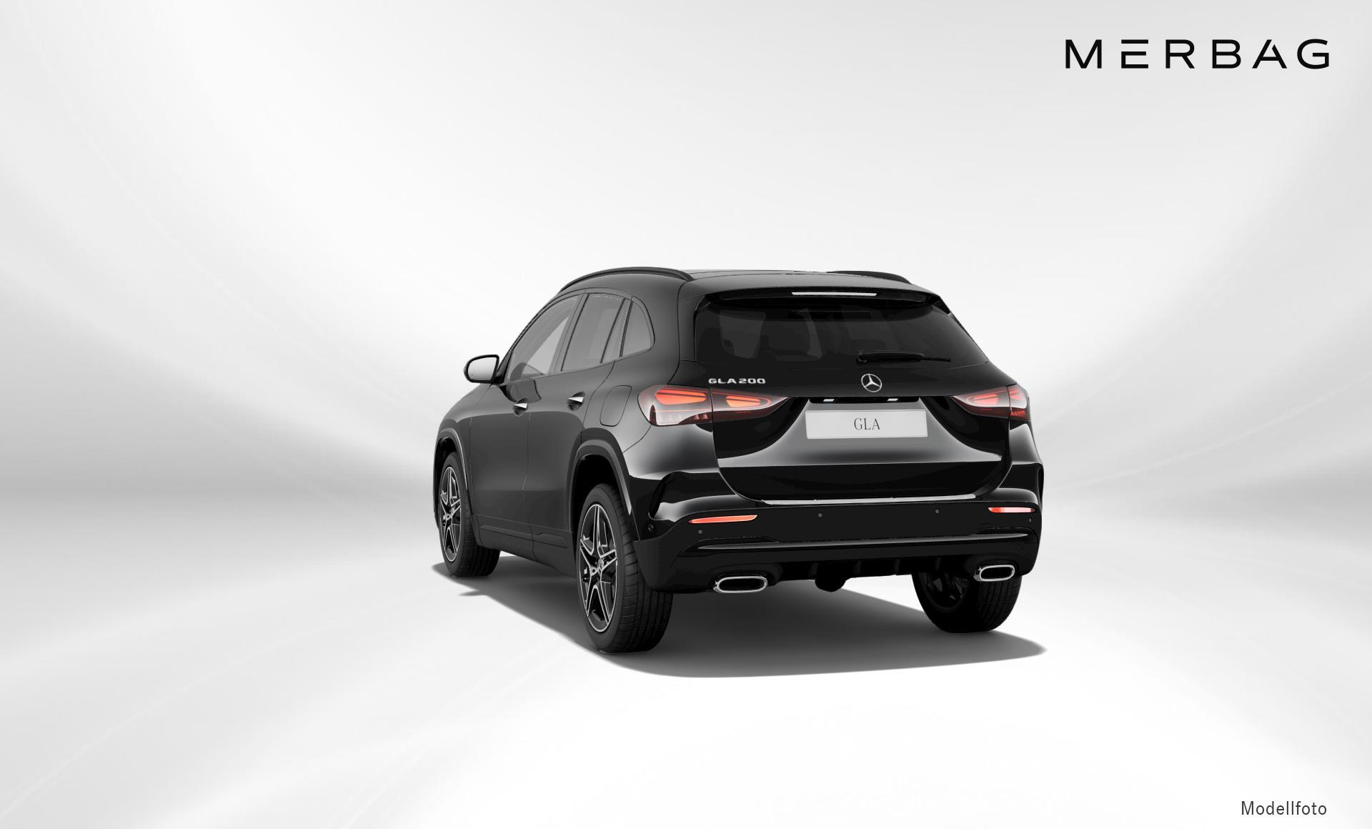 Mercedes-Benz - GLA 200