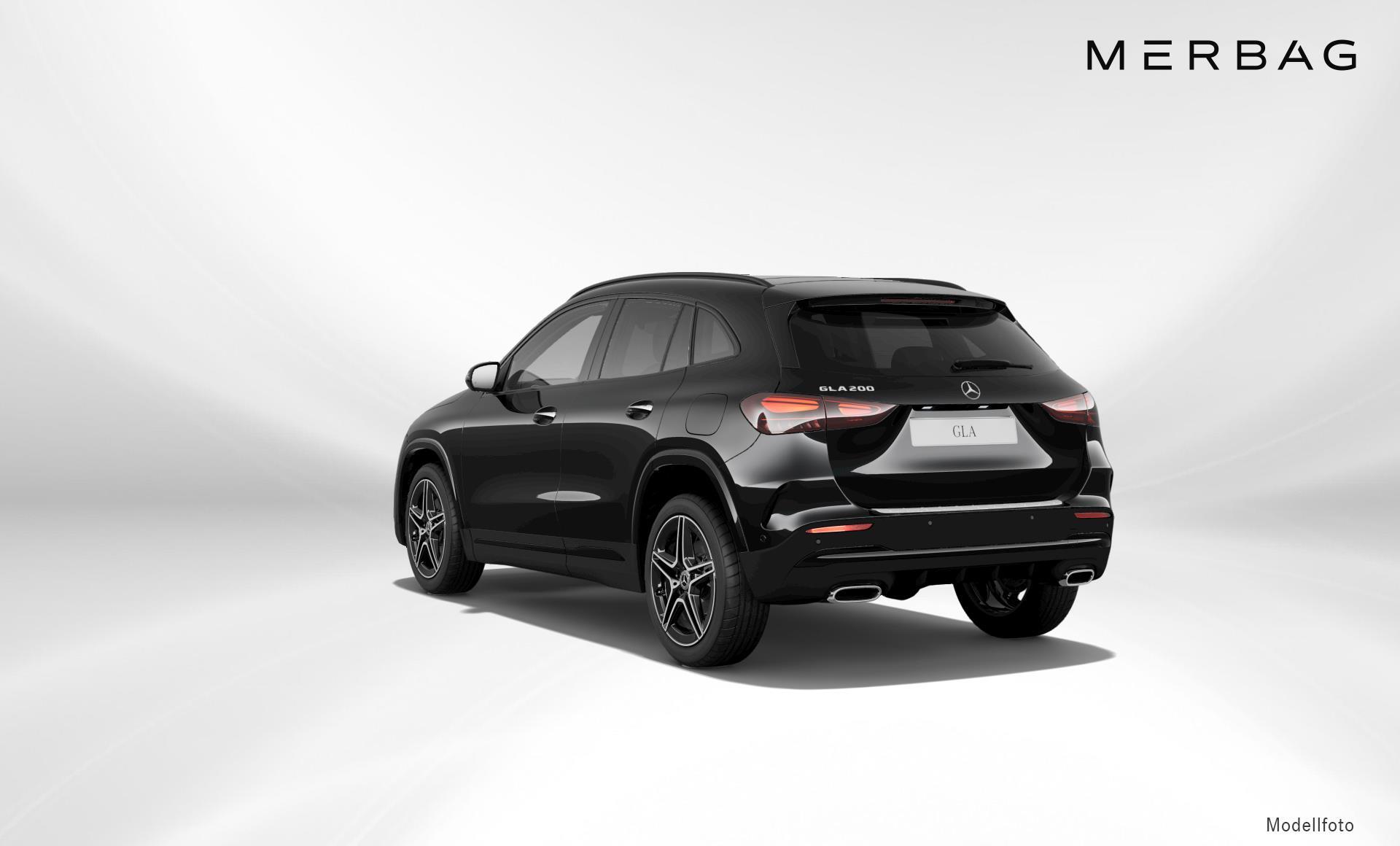 Mercedes-Benz - GLA 200