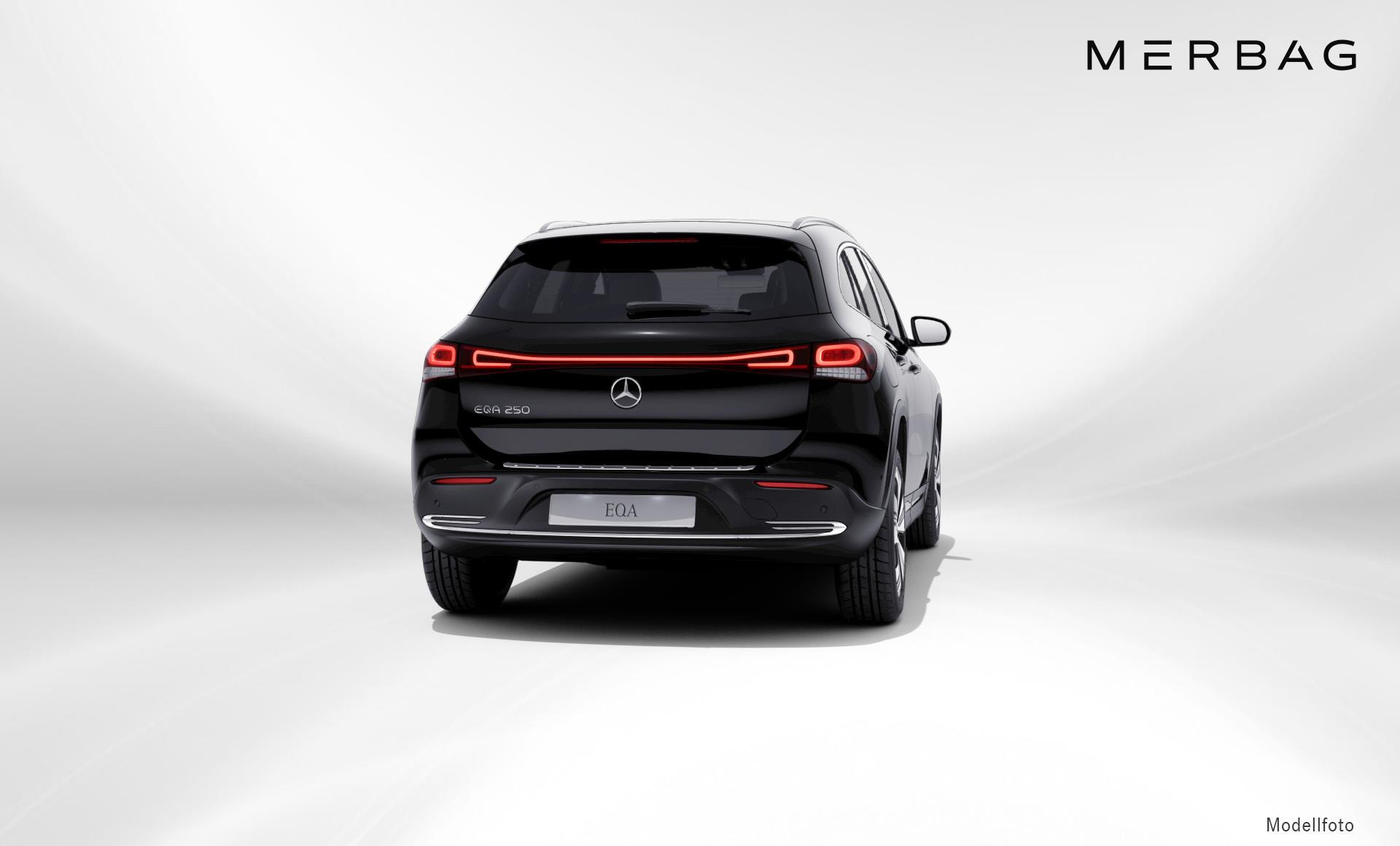 Mercedes-Benz - EQA 250