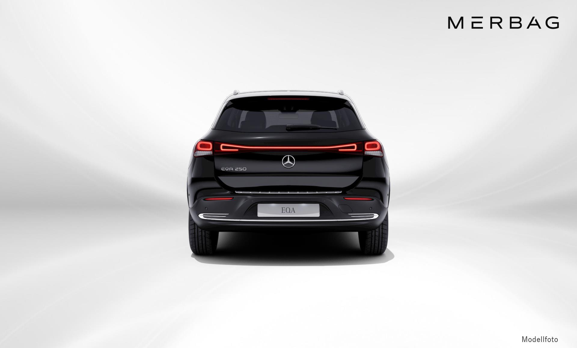 Mercedes-Benz - EQA 250