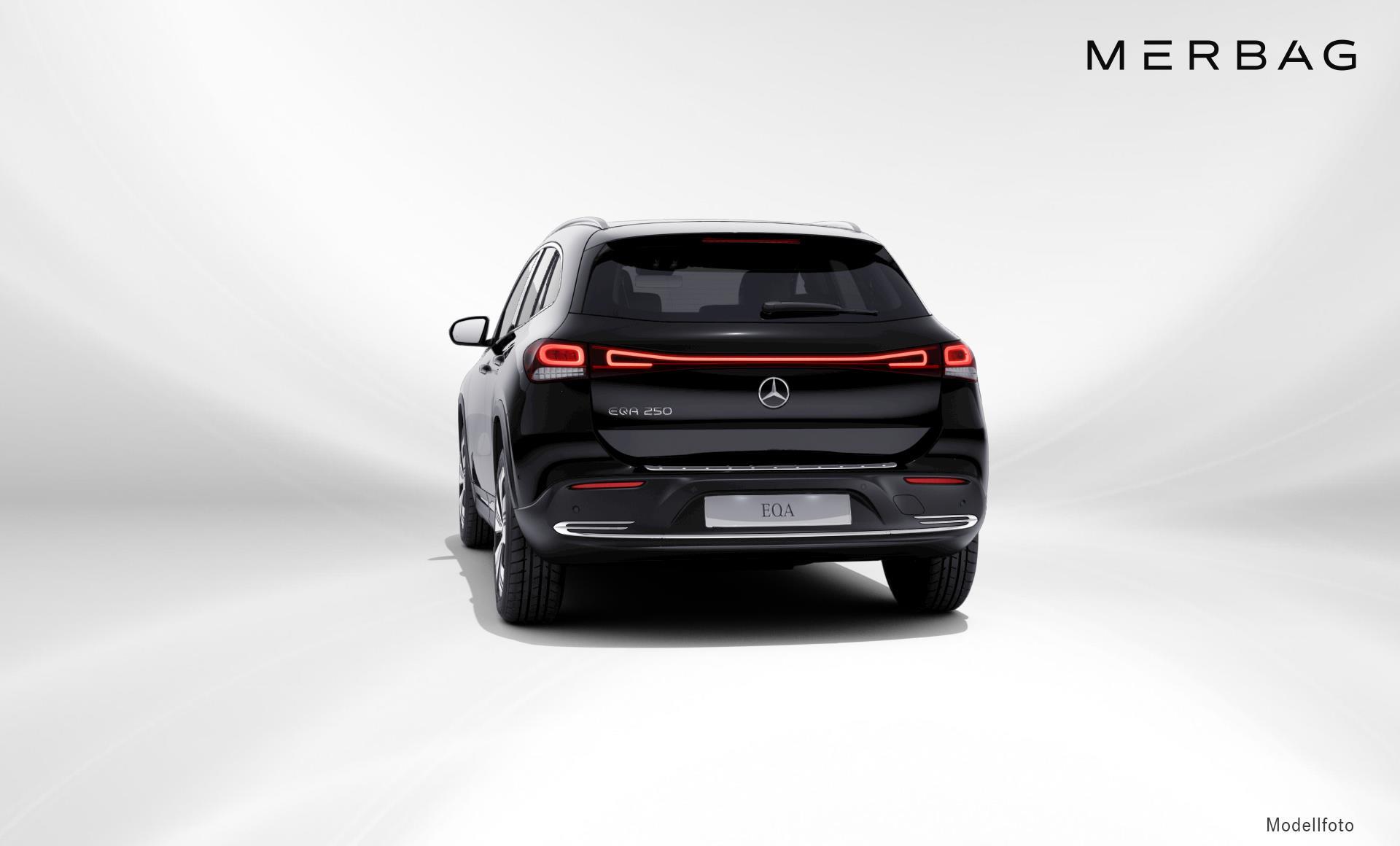 Mercedes-Benz - EQA 250