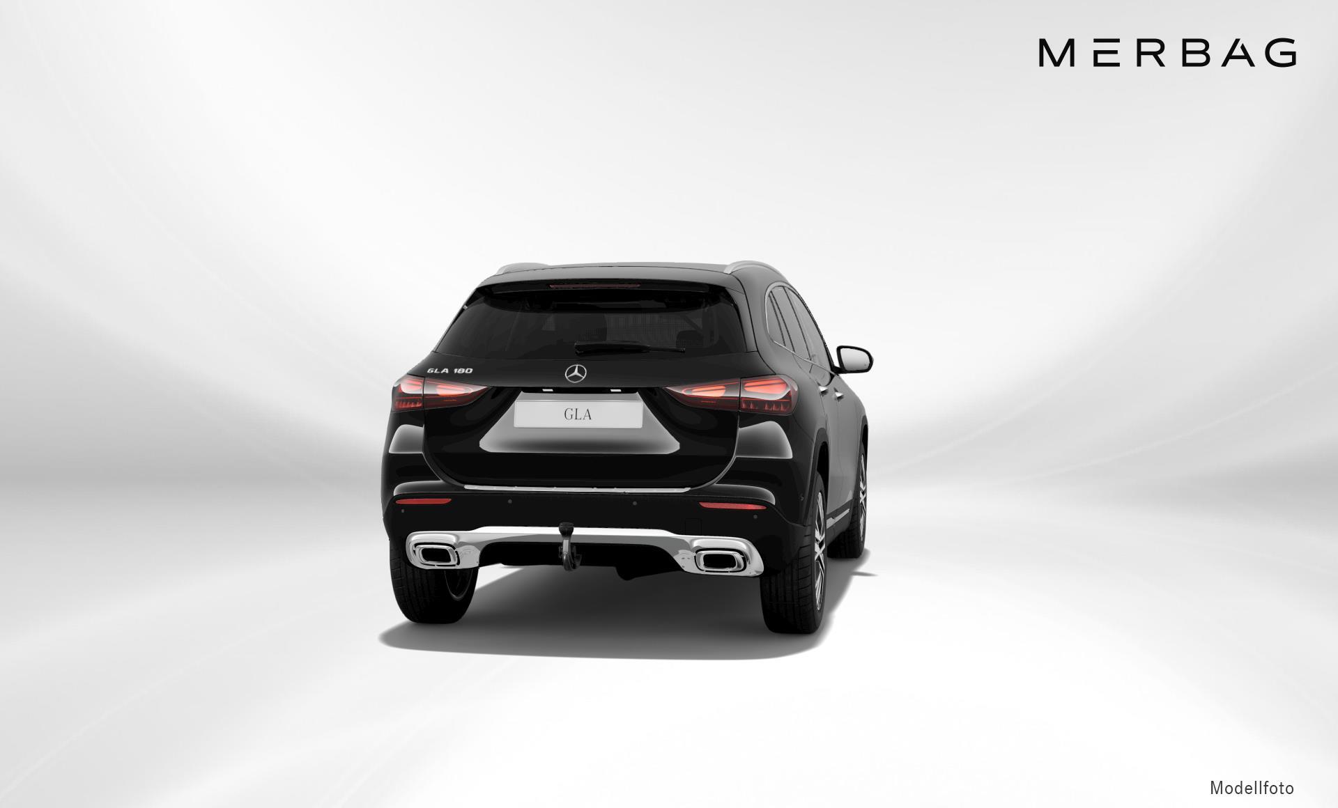 Mercedes-Benz - GLA 180 Österreich-Edition