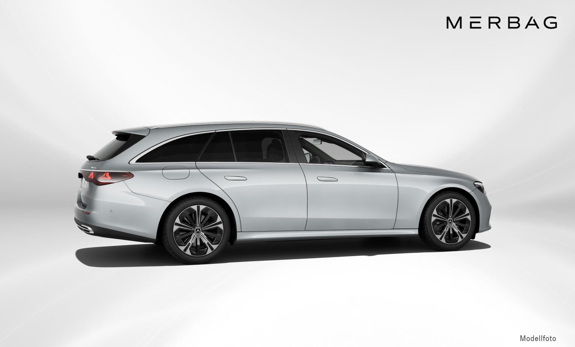 Mercedes-Benz - E 300 de 4MATIC T-Modell mit EQ Hybrid Technologie