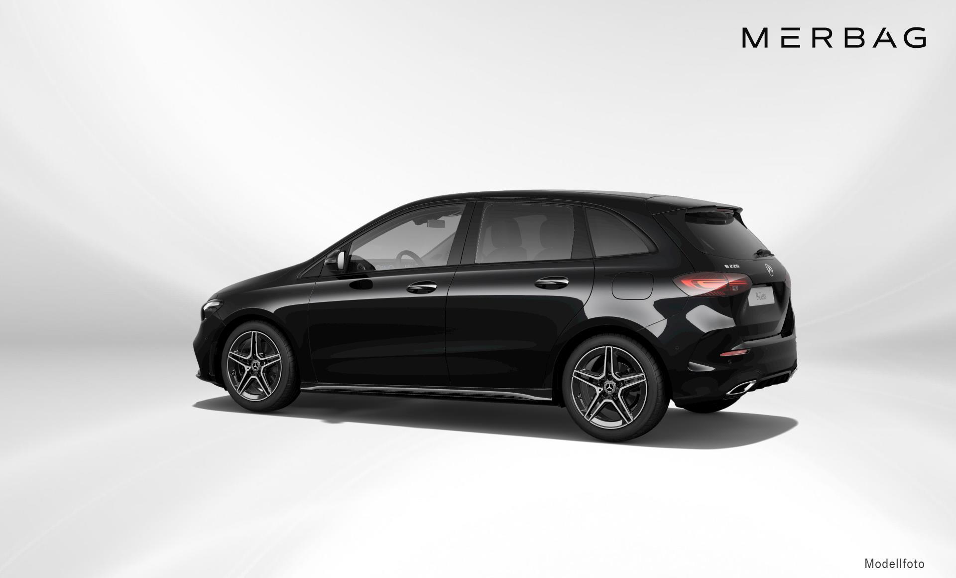 Mercedes-Benz - B 220 4MATIC AMG Line