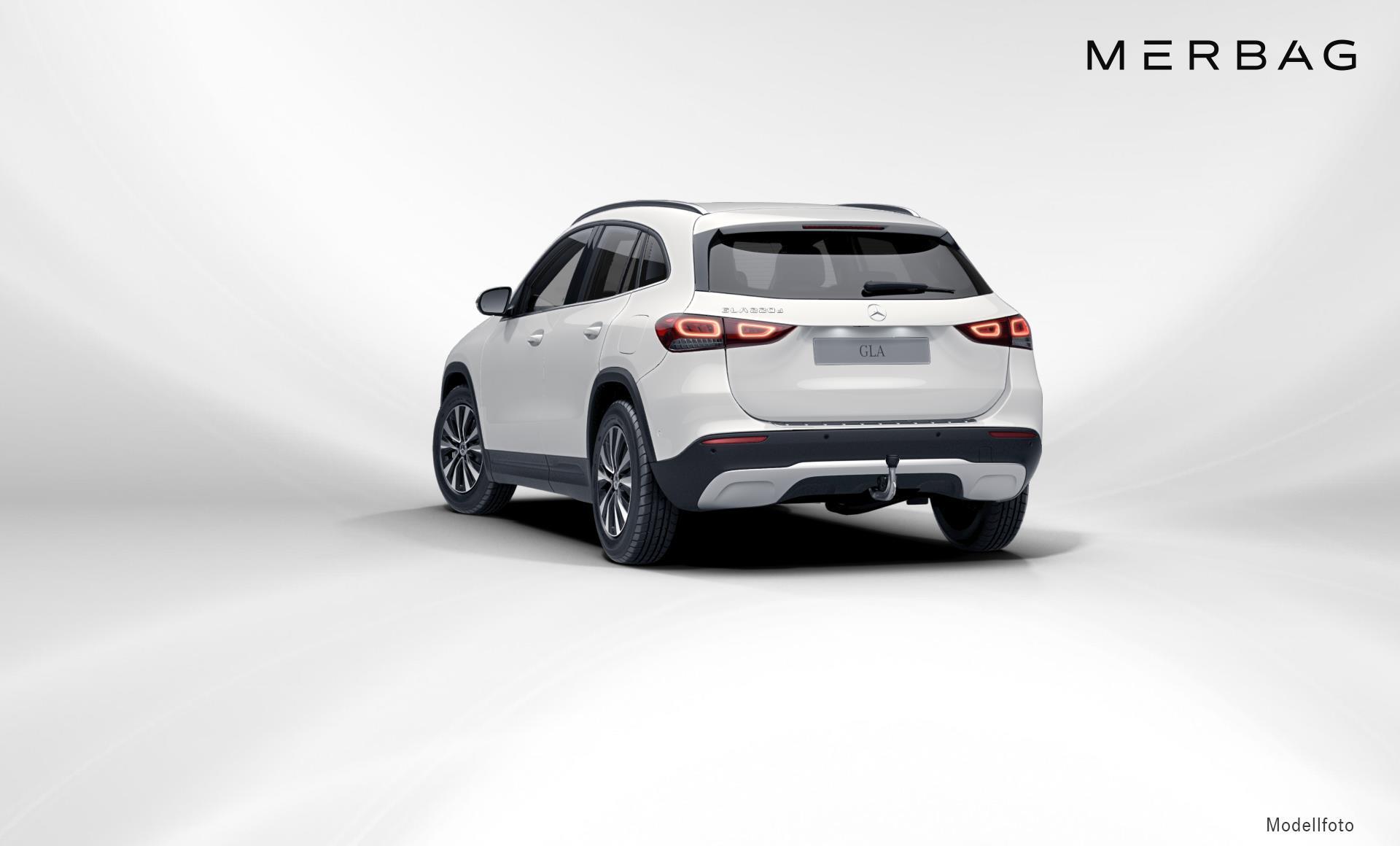 Mercedes-Benz - GLA 220 d
