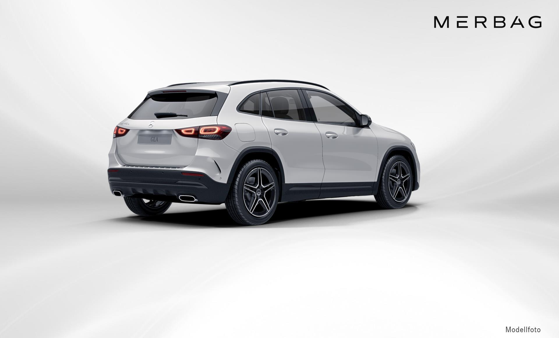 Mercedes-Benz - GLA 250e AMG Line