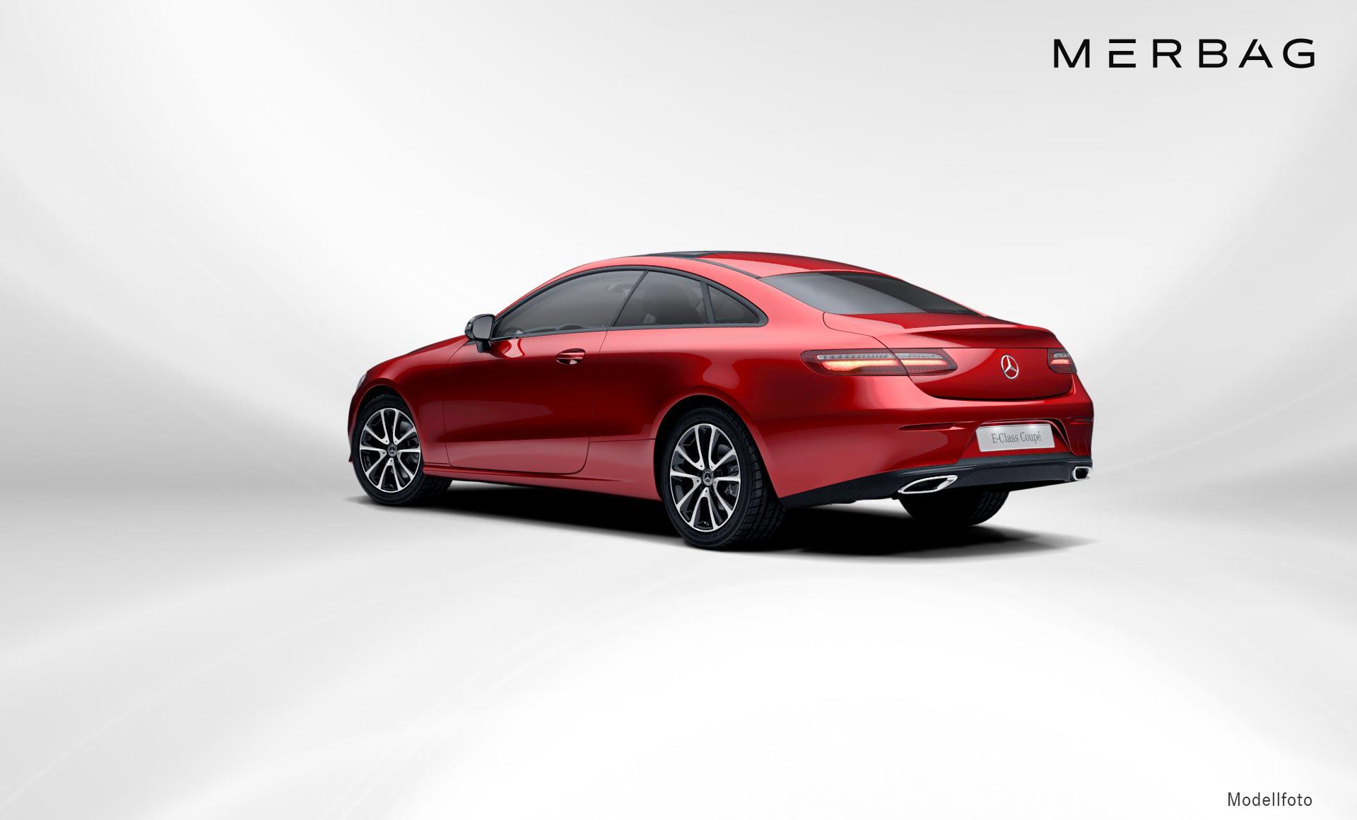 Mercedes-Benz - E 220 d 4MATIC Coupé