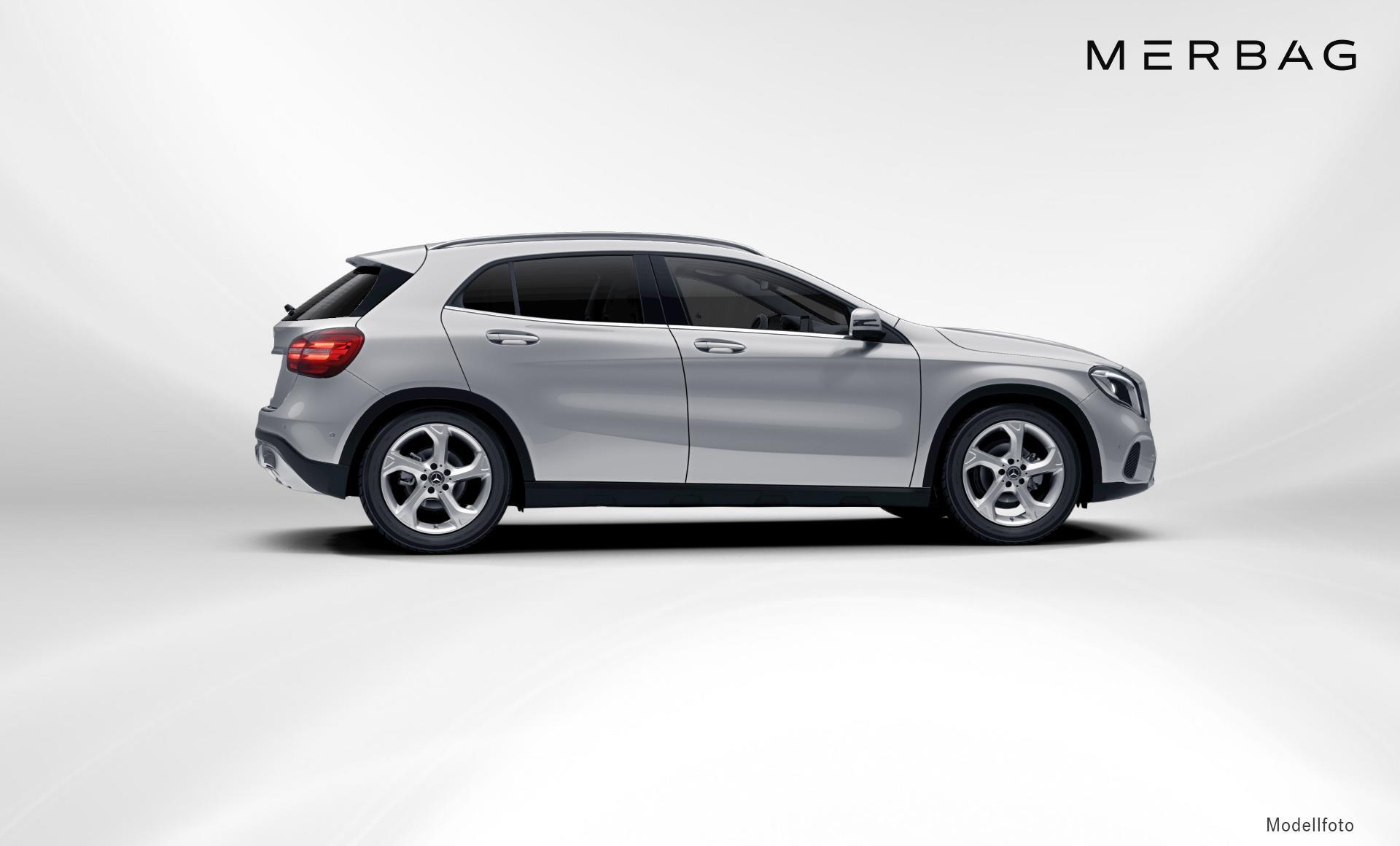 Mercedes-Benz - GLA 180