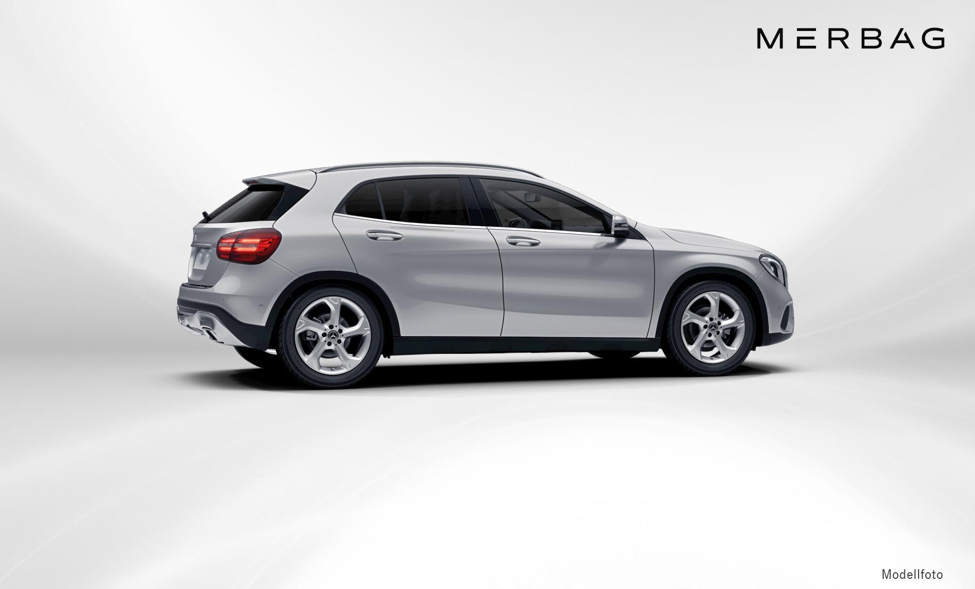 Mercedes-Benz - GLA 180