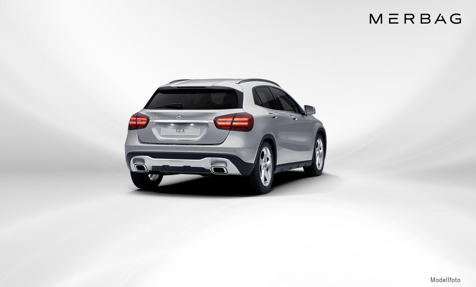 Mercedes-Benz - GLA 180