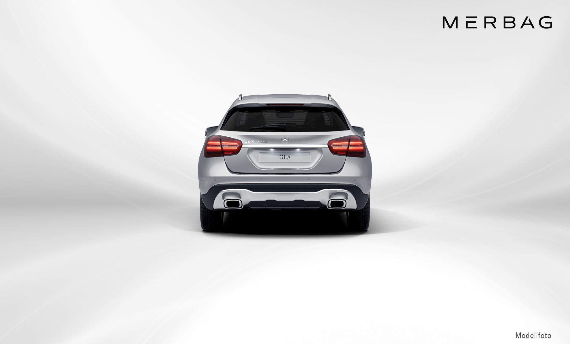 Mercedes-Benz - GLA 180