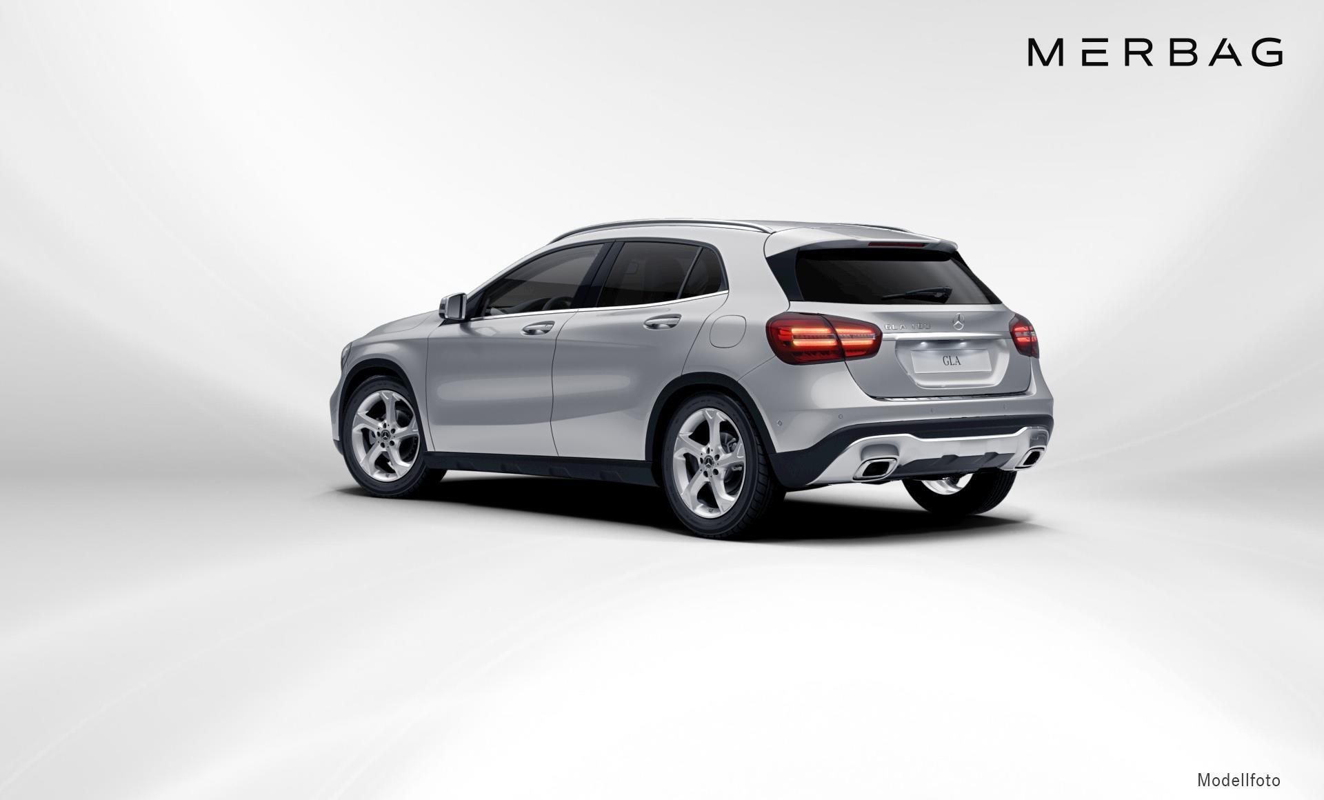 Mercedes-Benz - GLA 180