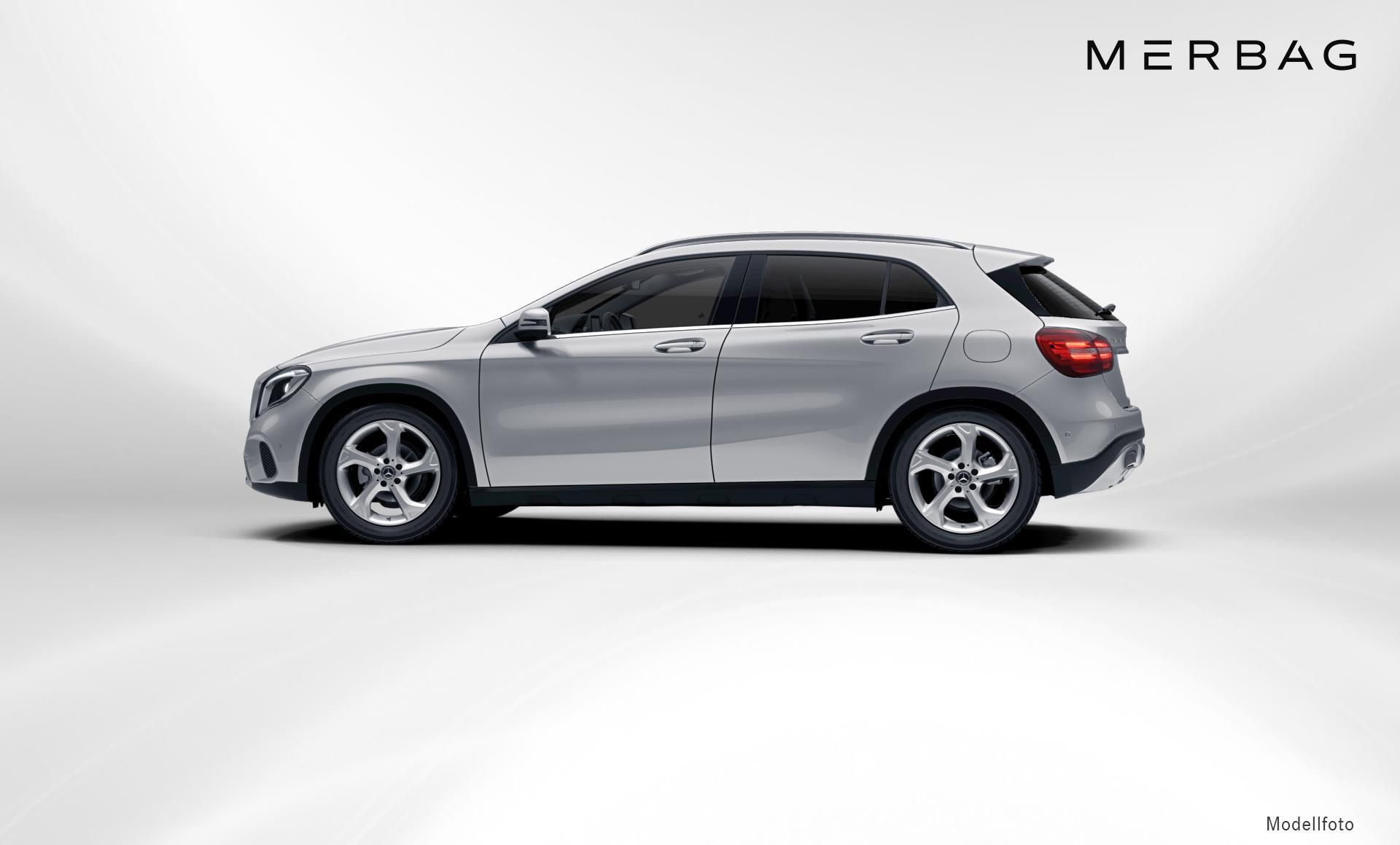 Mercedes-Benz - GLA 180