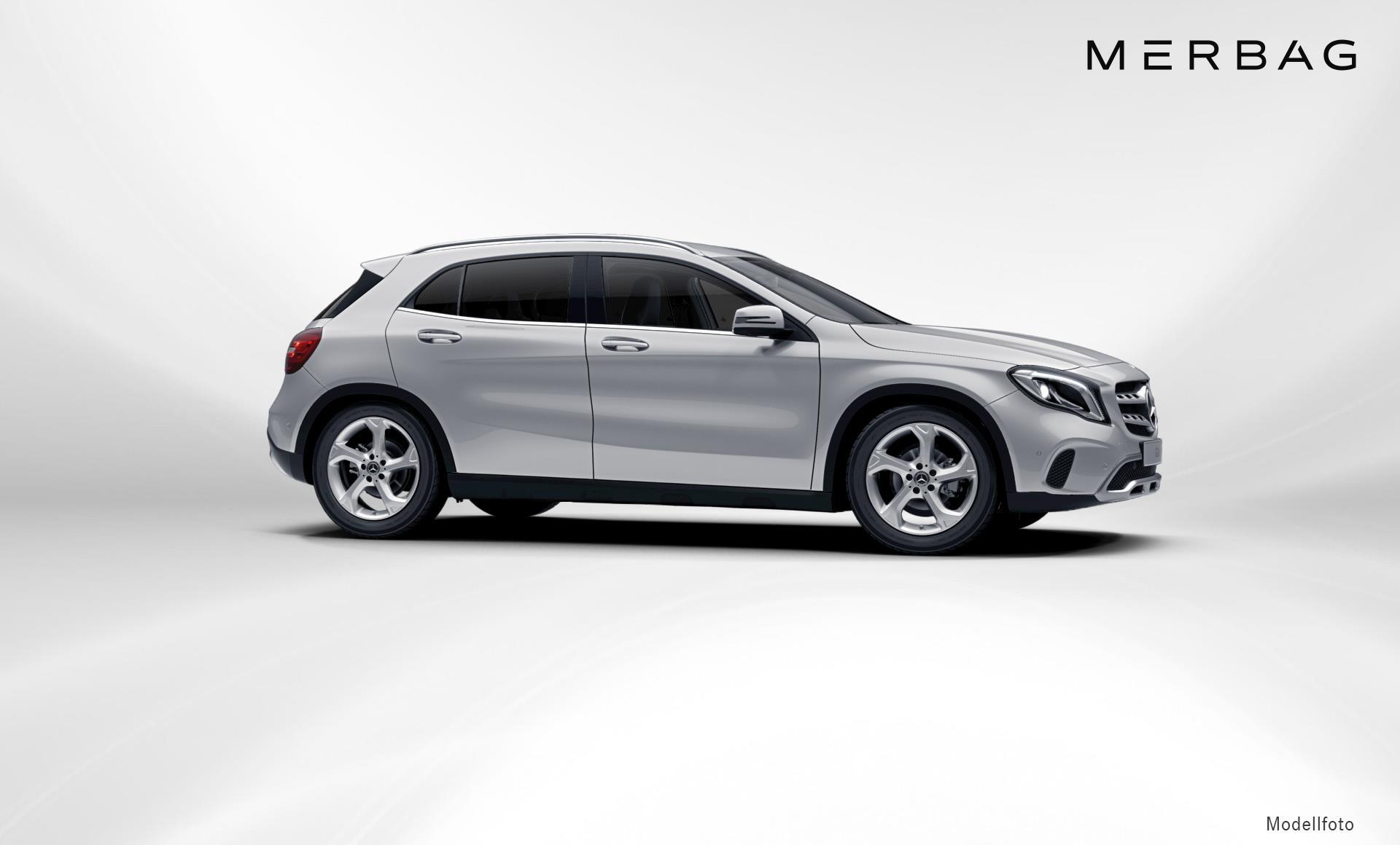 Mercedes-Benz - GLA 180