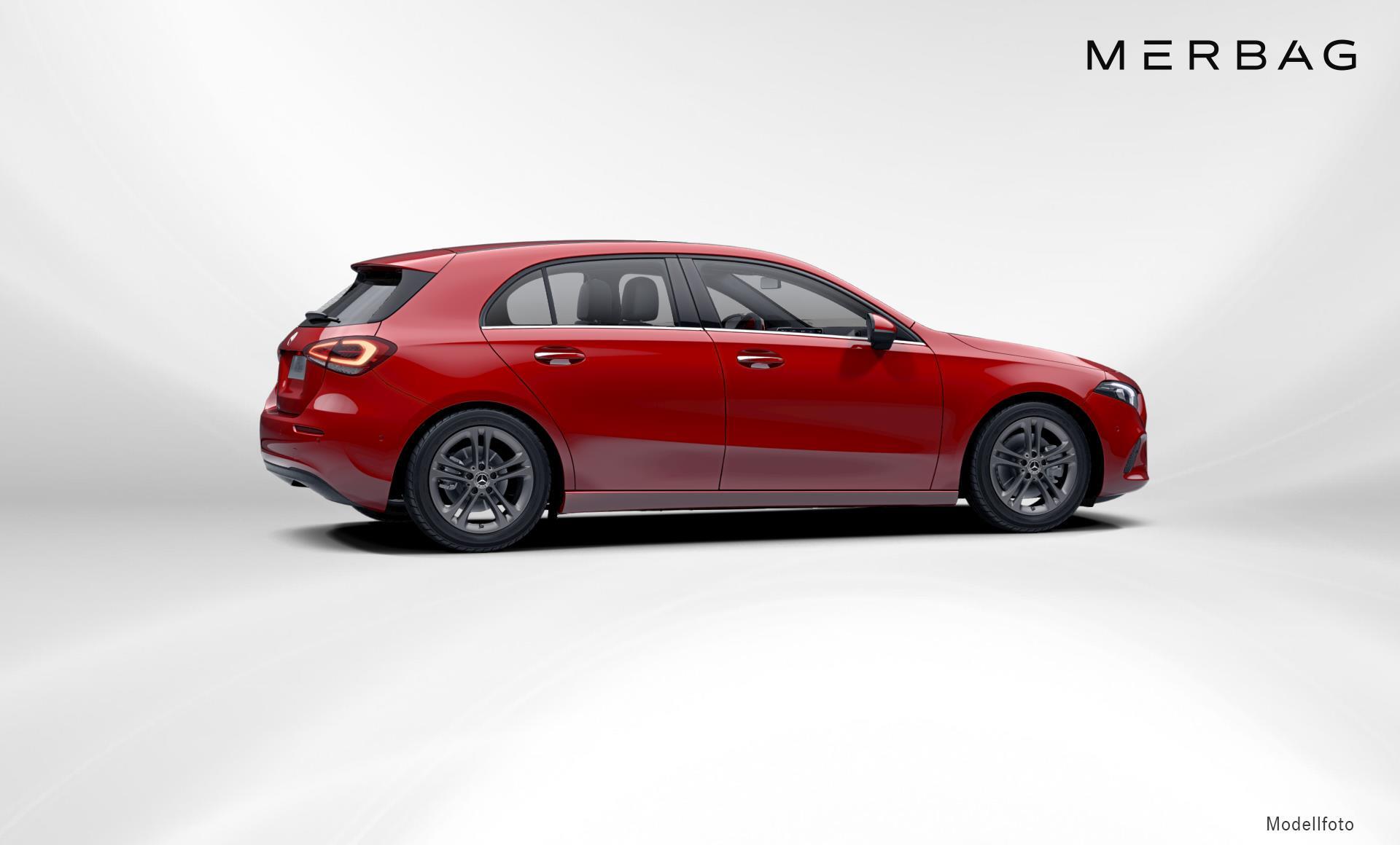 Mercedes-Benz - A 220 Kompaktlimousine