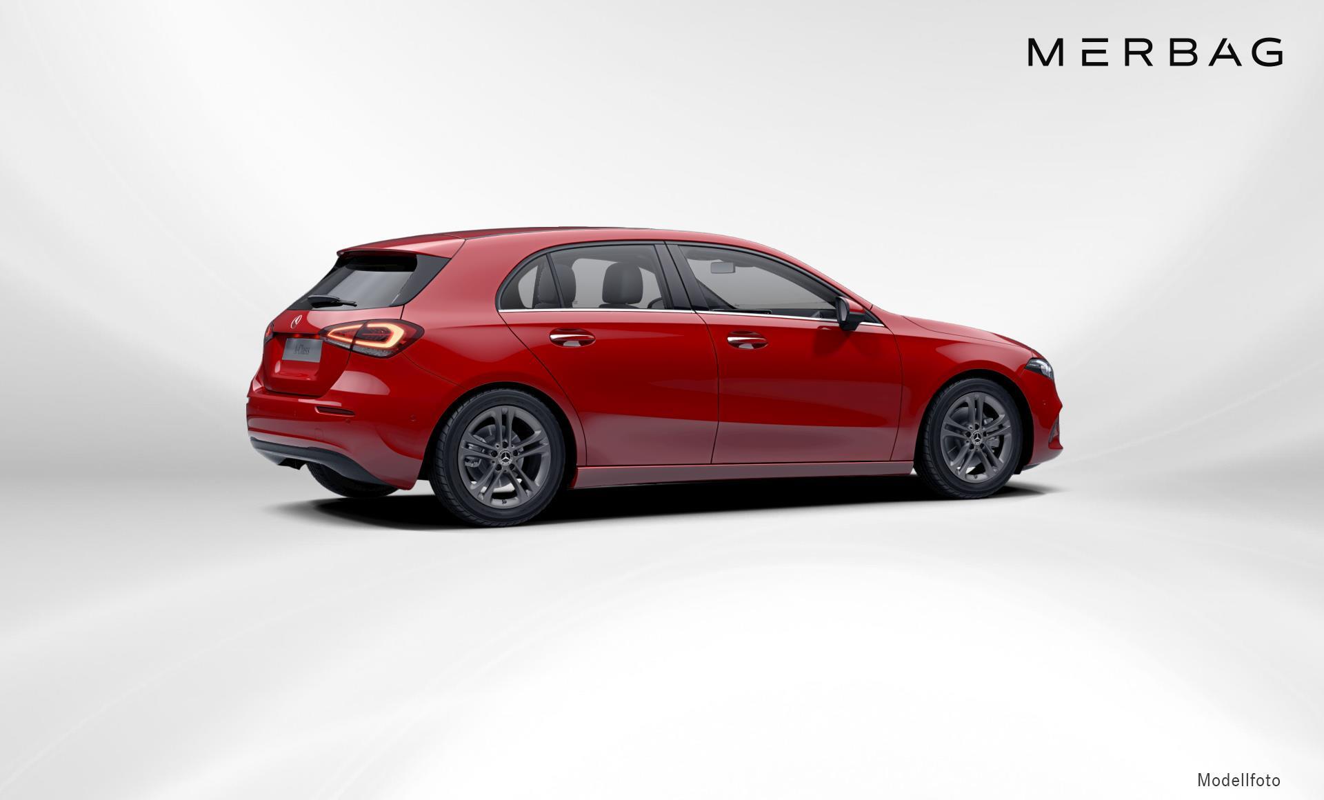 Mercedes-Benz - A 220 Kompaktlimousine