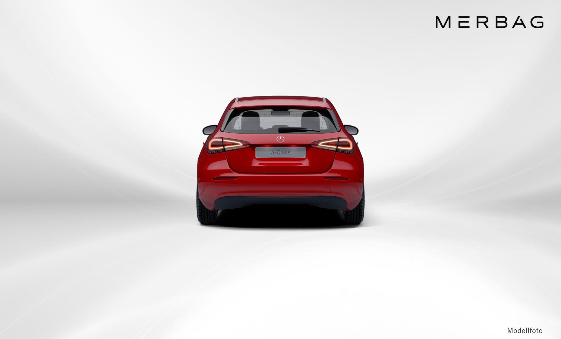 Mercedes-Benz - A 220 Kompaktlimousine