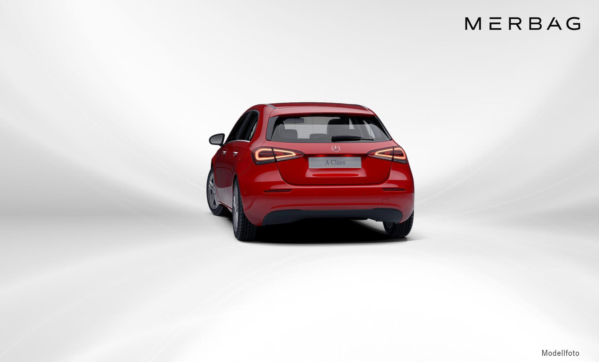 Mercedes-Benz - A 220 Kompaktlimousine