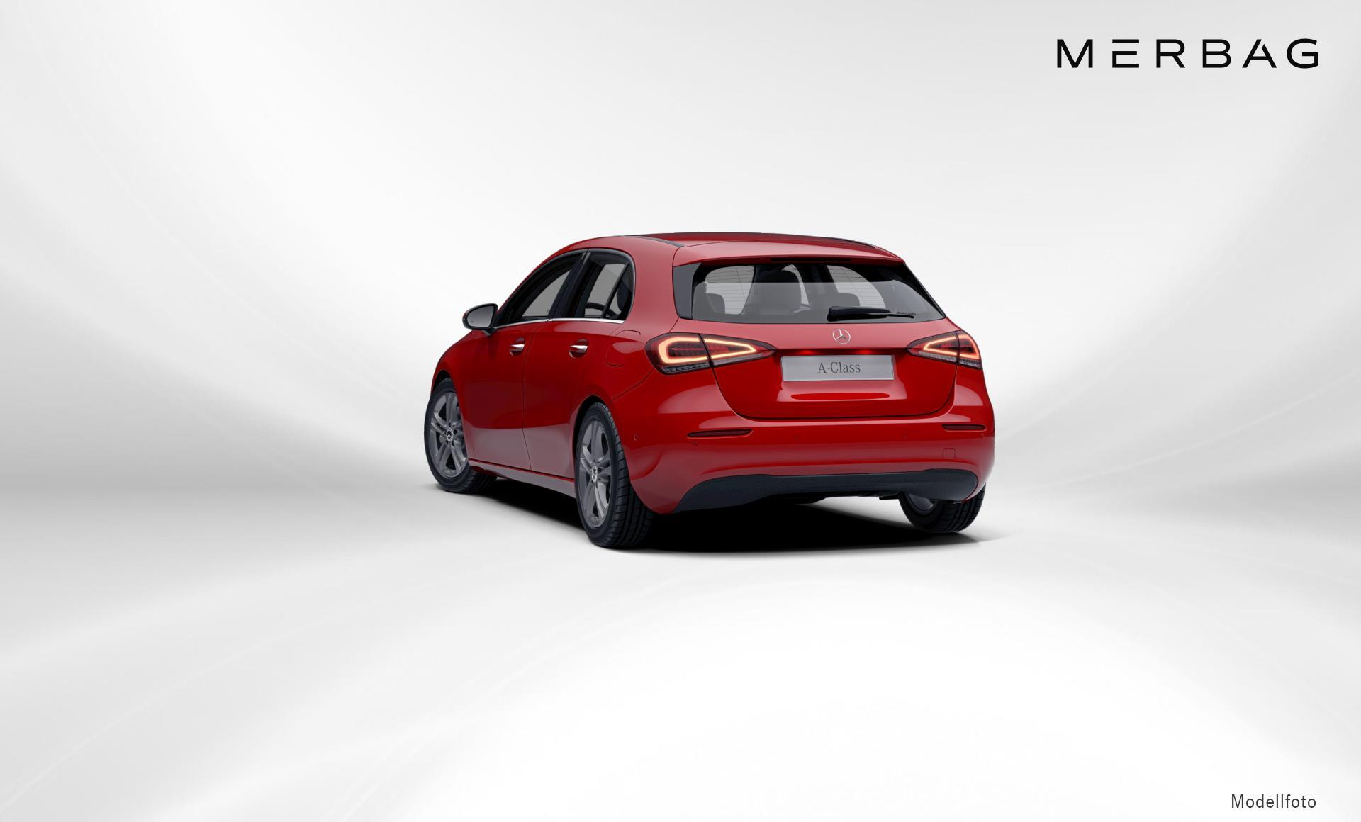 Mercedes-Benz - A 220 Kompaktlimousine