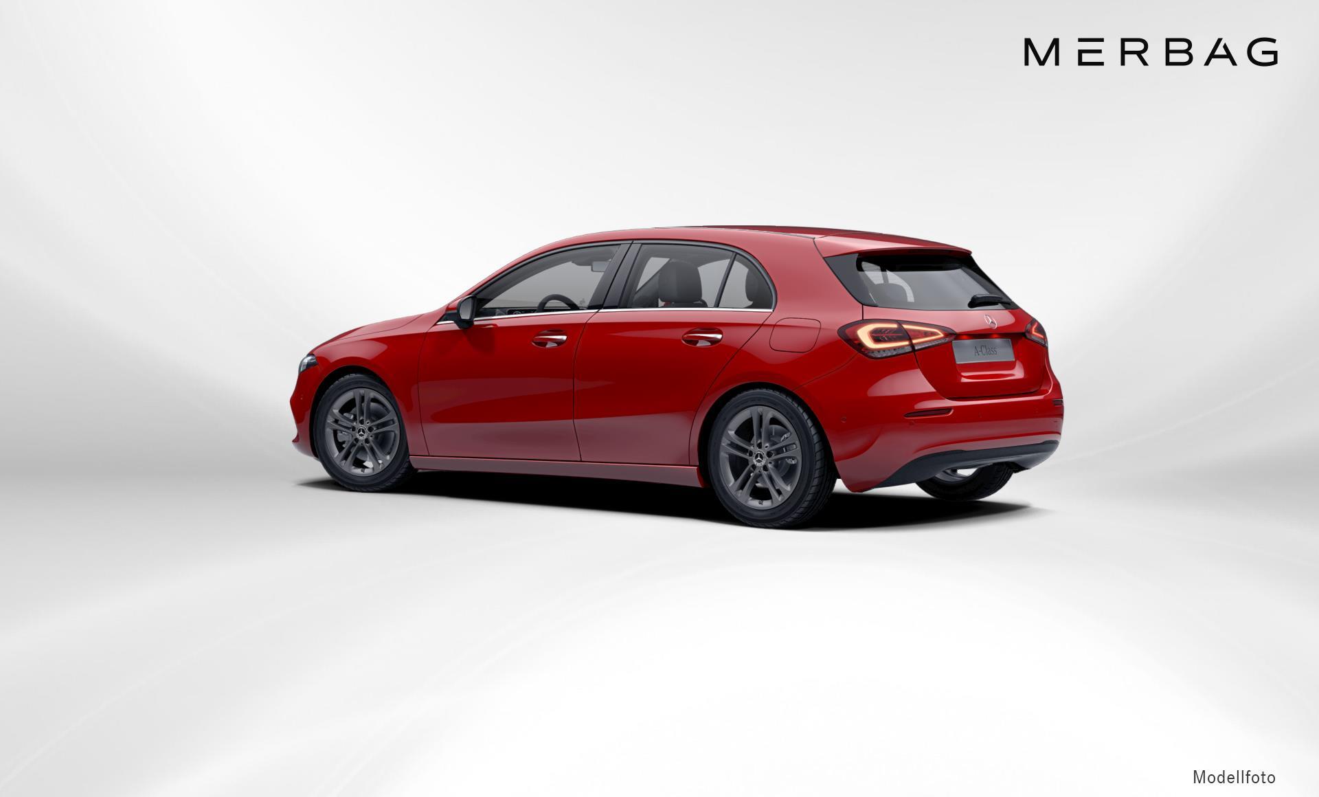 Mercedes-Benz - A 220 Kompaktlimousine