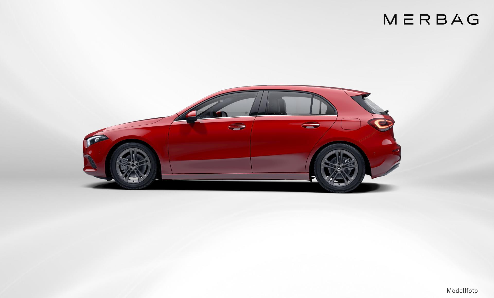 Mercedes-Benz - A 220 Kompaktlimousine