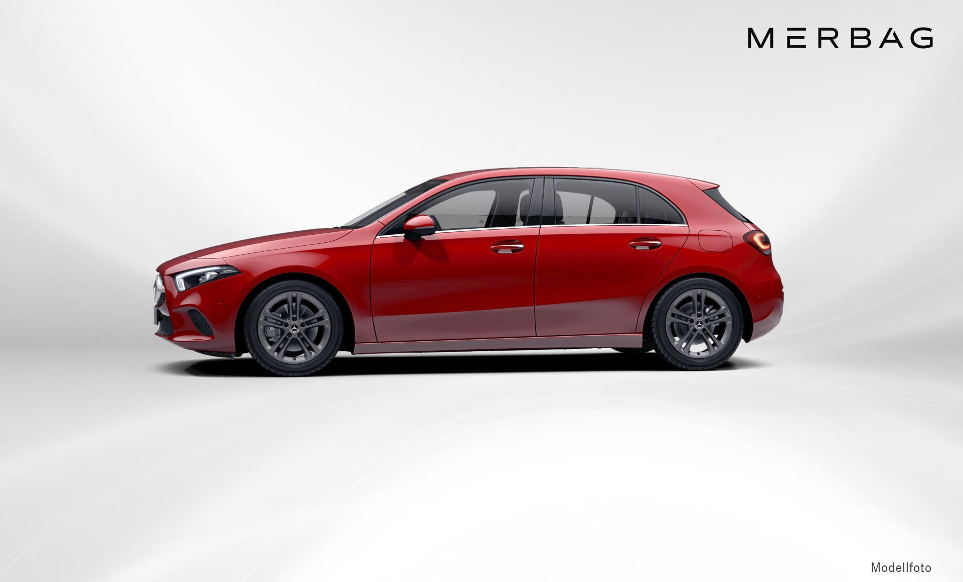 Mercedes-Benz - A 220 Kompaktlimousine