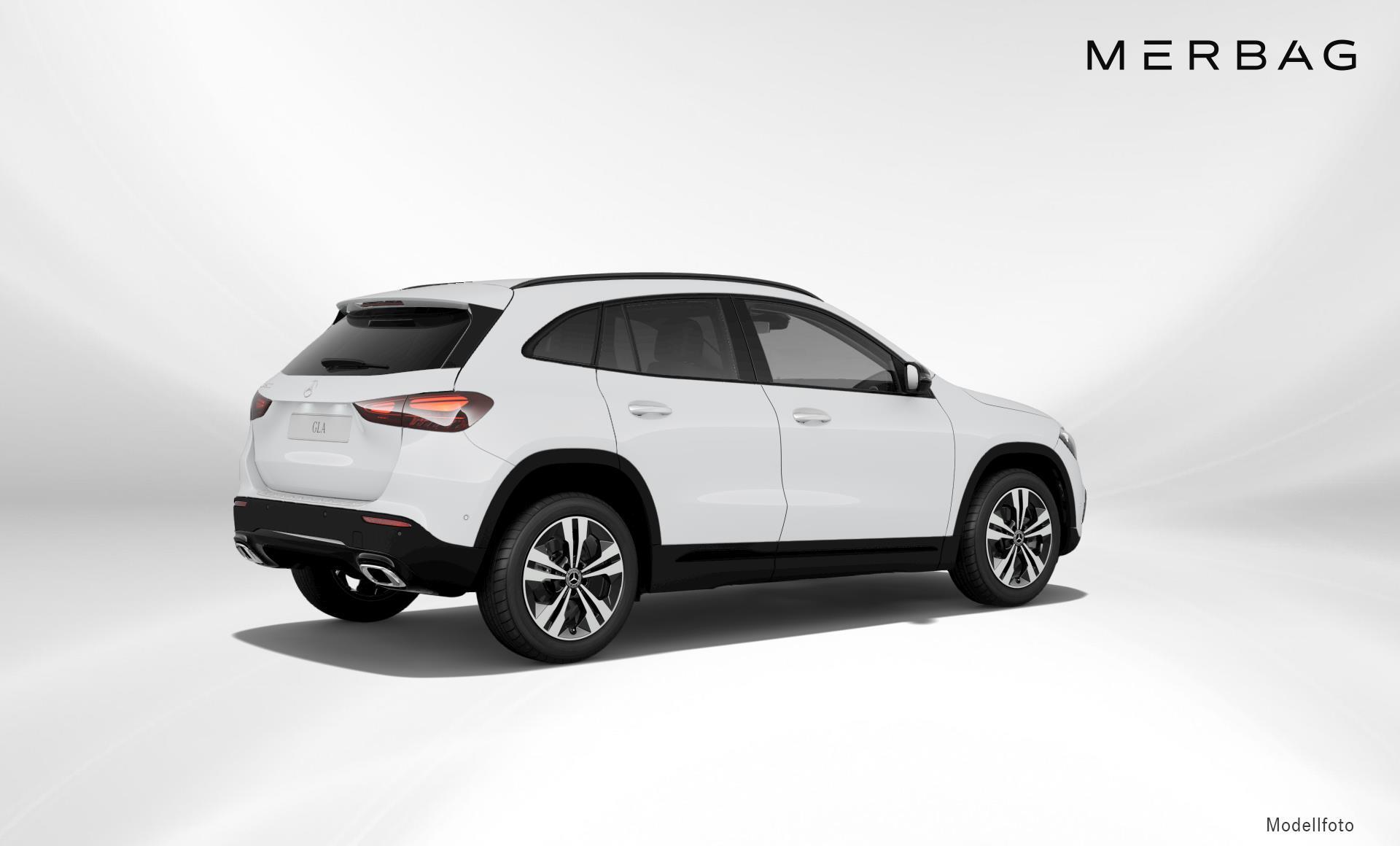 Mercedes-Benz - GLA 200