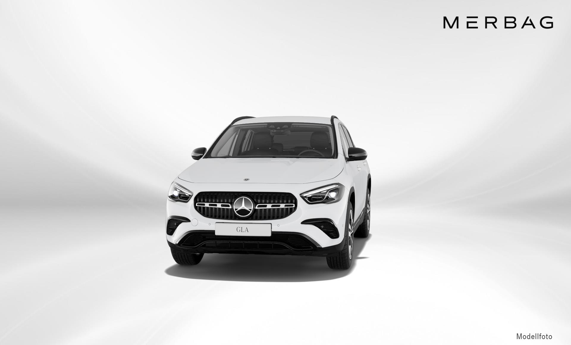 Mercedes-Benz - GLA 200