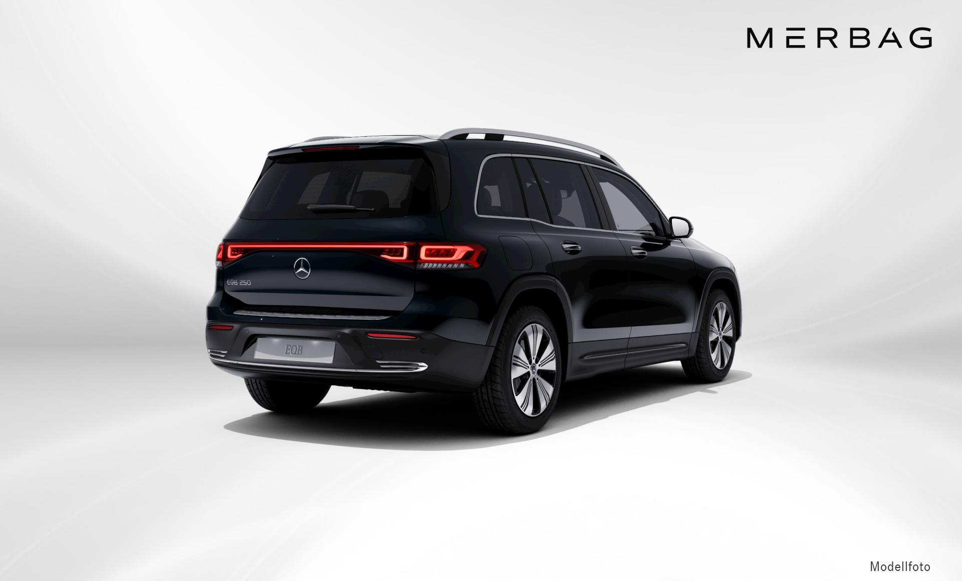 Mercedes-Benz - EQB 250