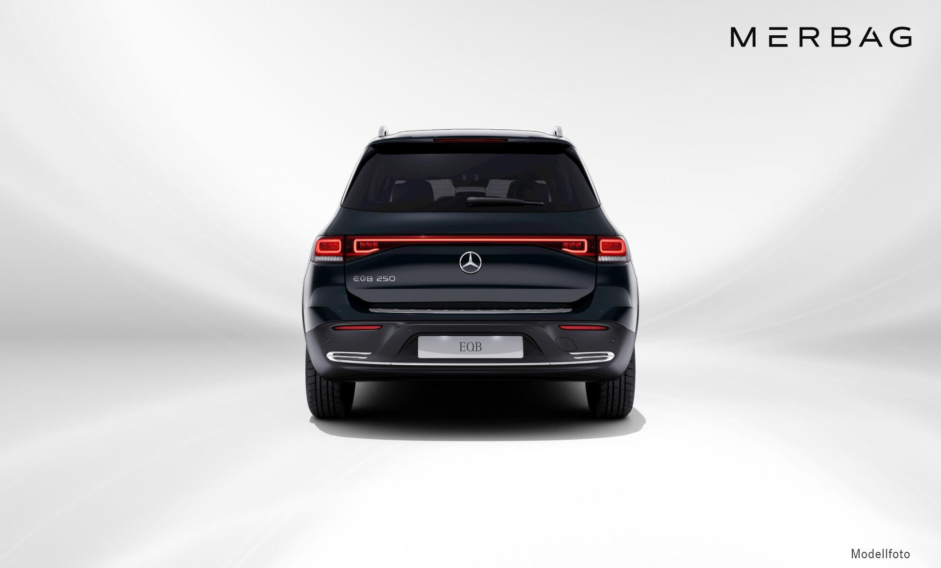 Mercedes-Benz - EQB 250