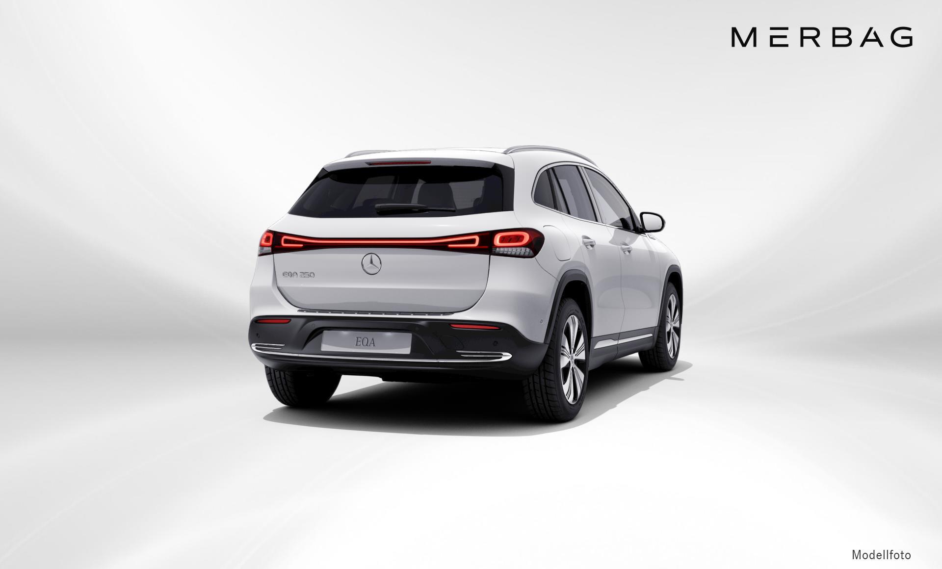 Mercedes-Benz - EQA 250
