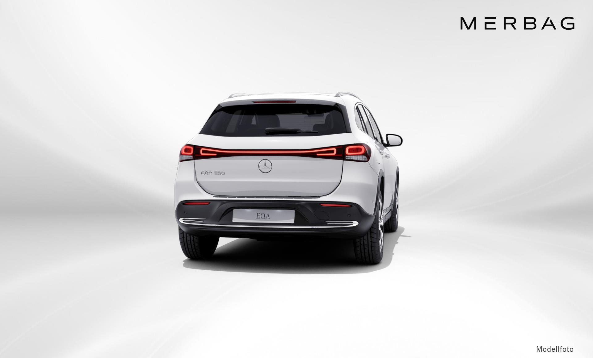 Mercedes-Benz - EQA 250