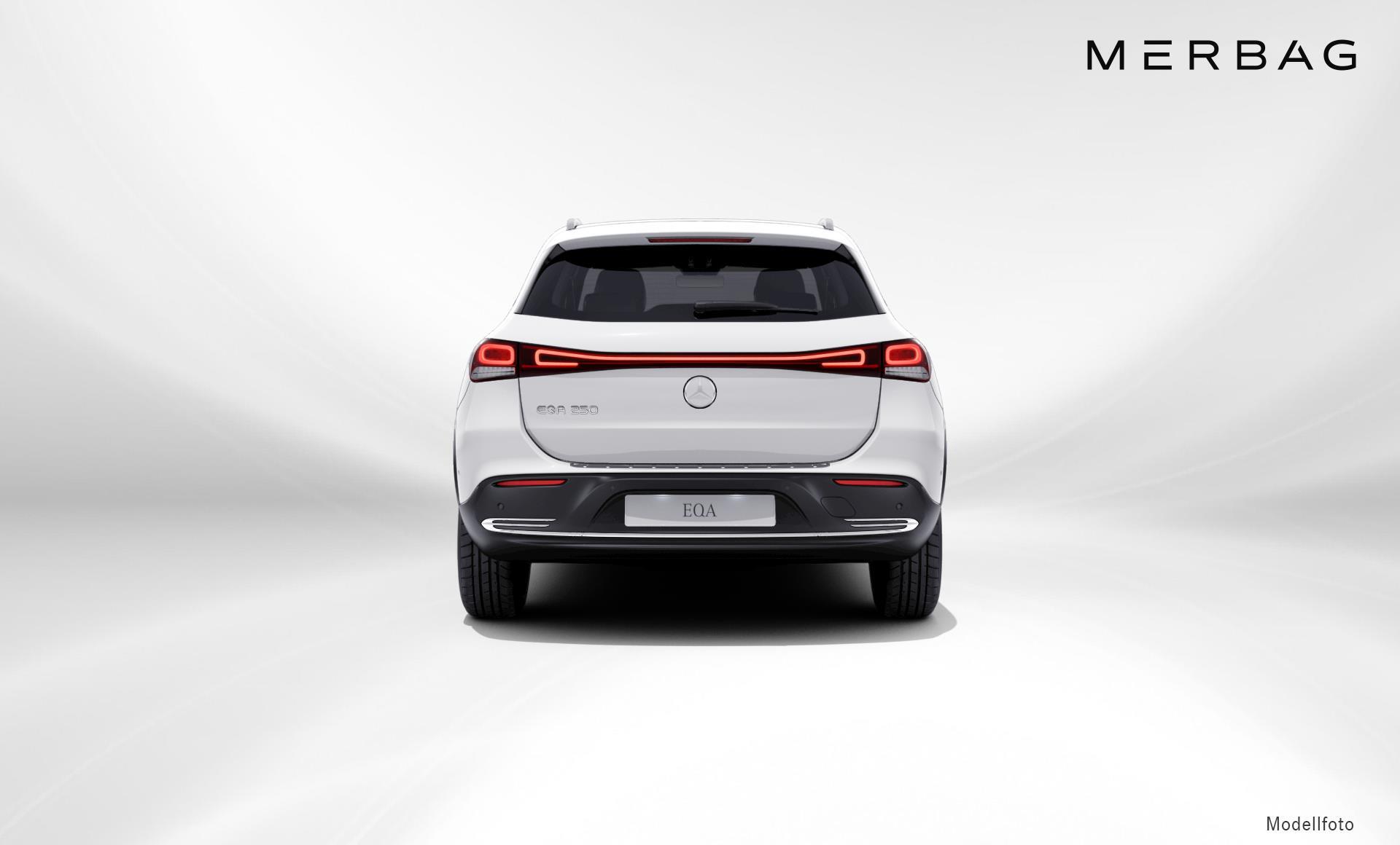 Mercedes-Benz - EQA 250