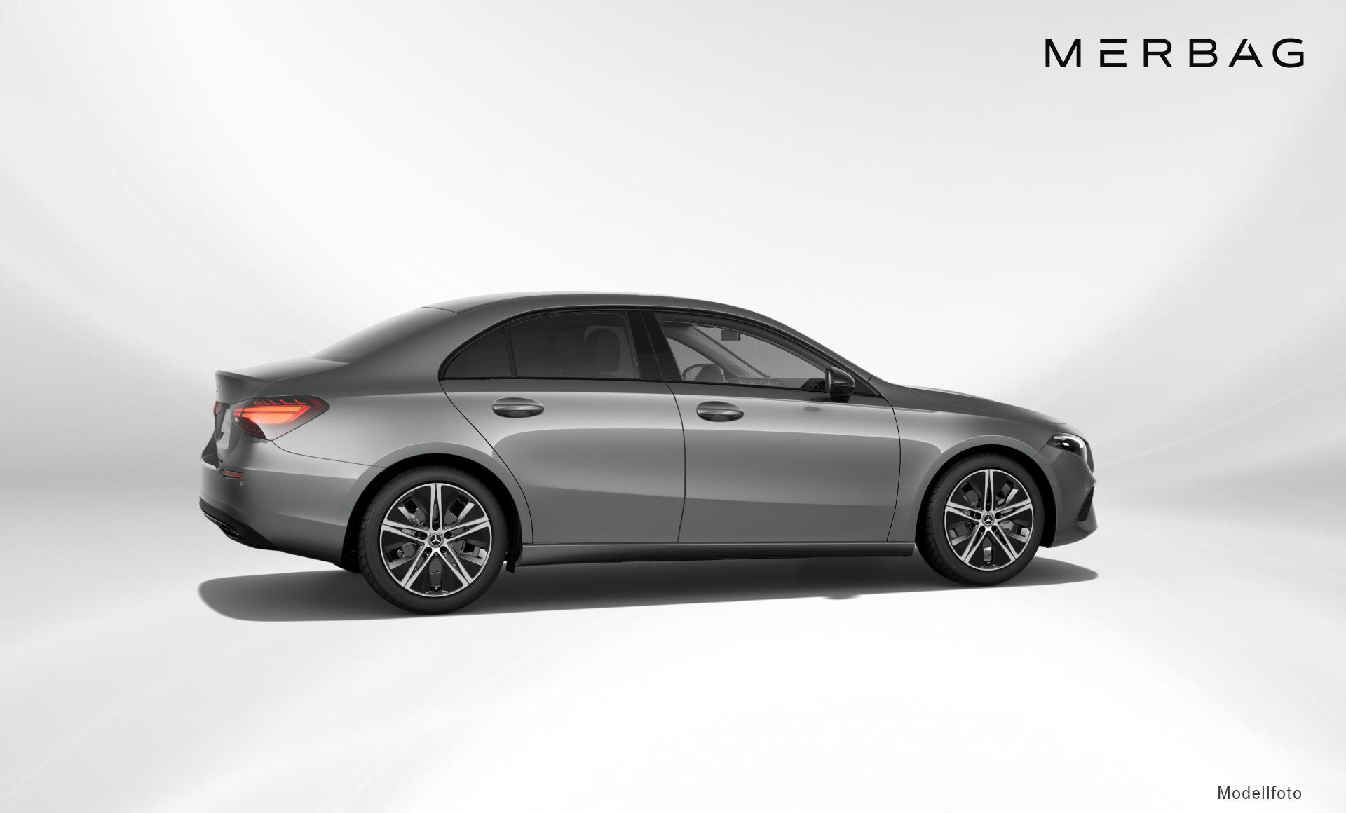 Mercedes-Benz - A 180 Limousine